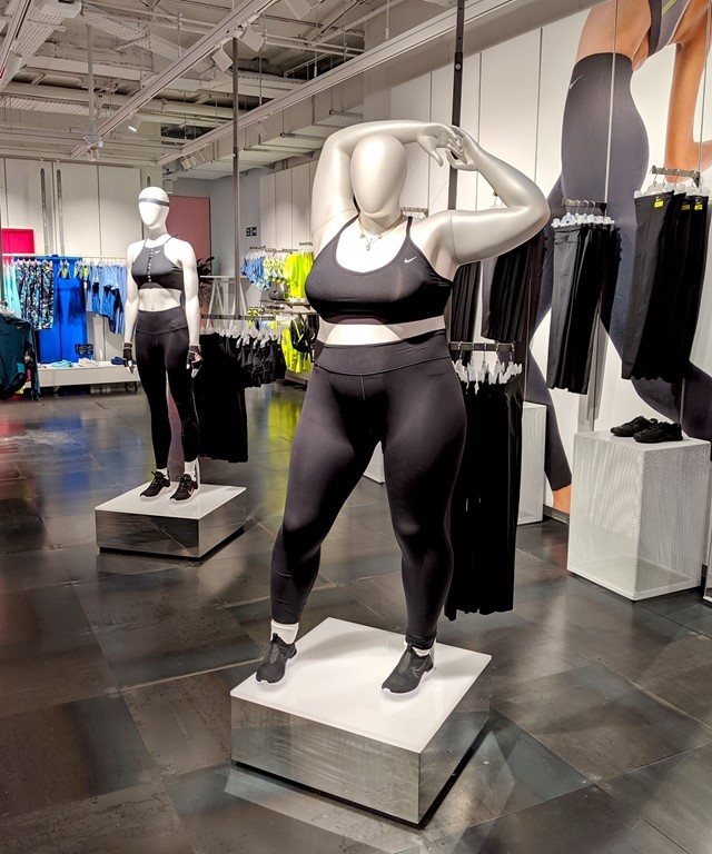 Plus-size Nike mannequins: recognition 