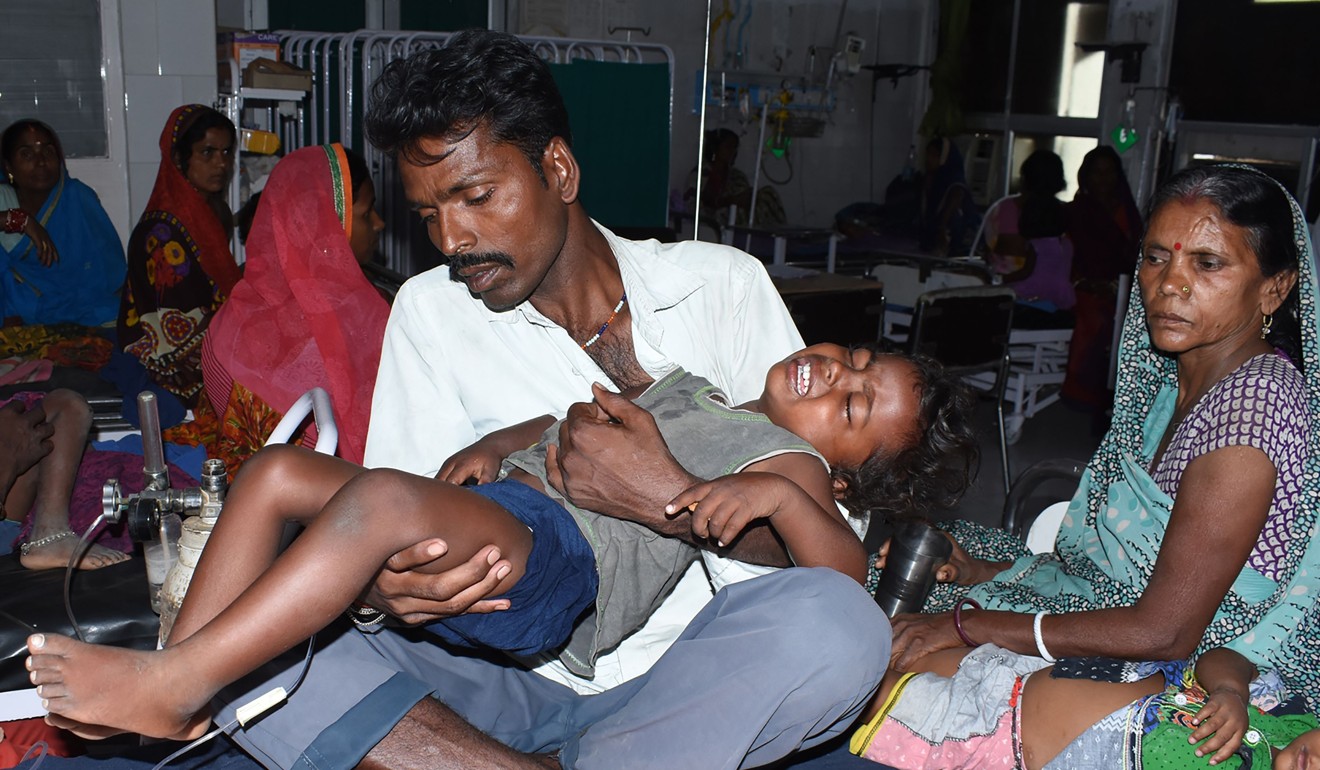 Indian children suffering from Acute Encephalitis Syndrome (AES) at the government-run Sri Krishna Medical College in the eastern state of Bihar. Photo: AFP