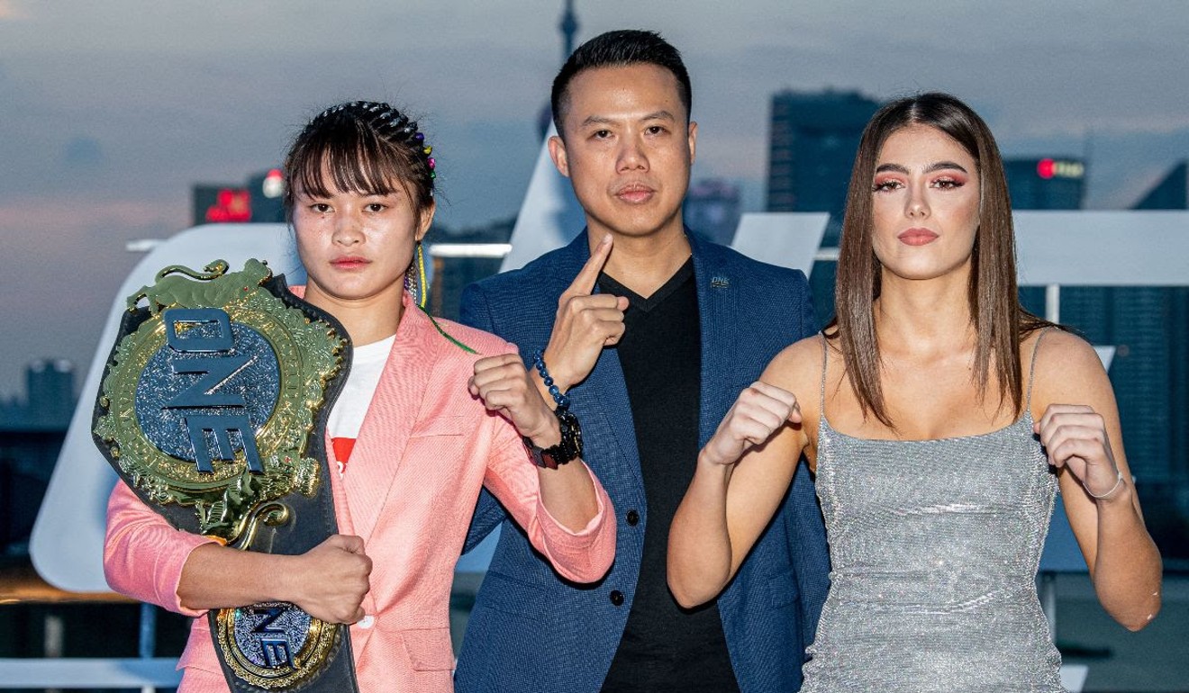 Stamp Fairtex faces off with Alma Juniku. The Thai beat the Australian teenager to retain her atomweight Muay Thai title in Shanghai. Photo: One Championship
