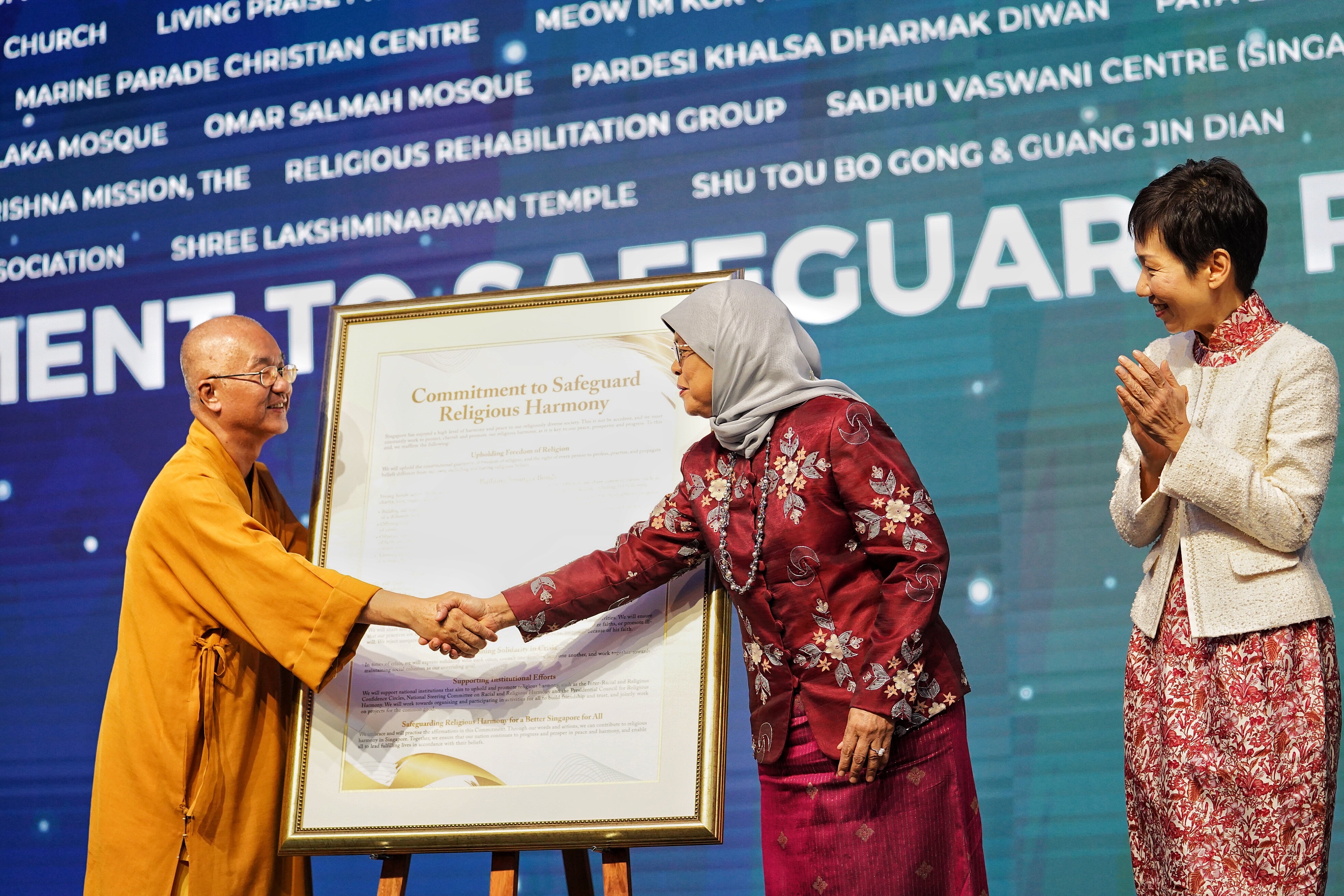 On Race Singaporeans Must Open Their Eyes At Home To Thrive - 