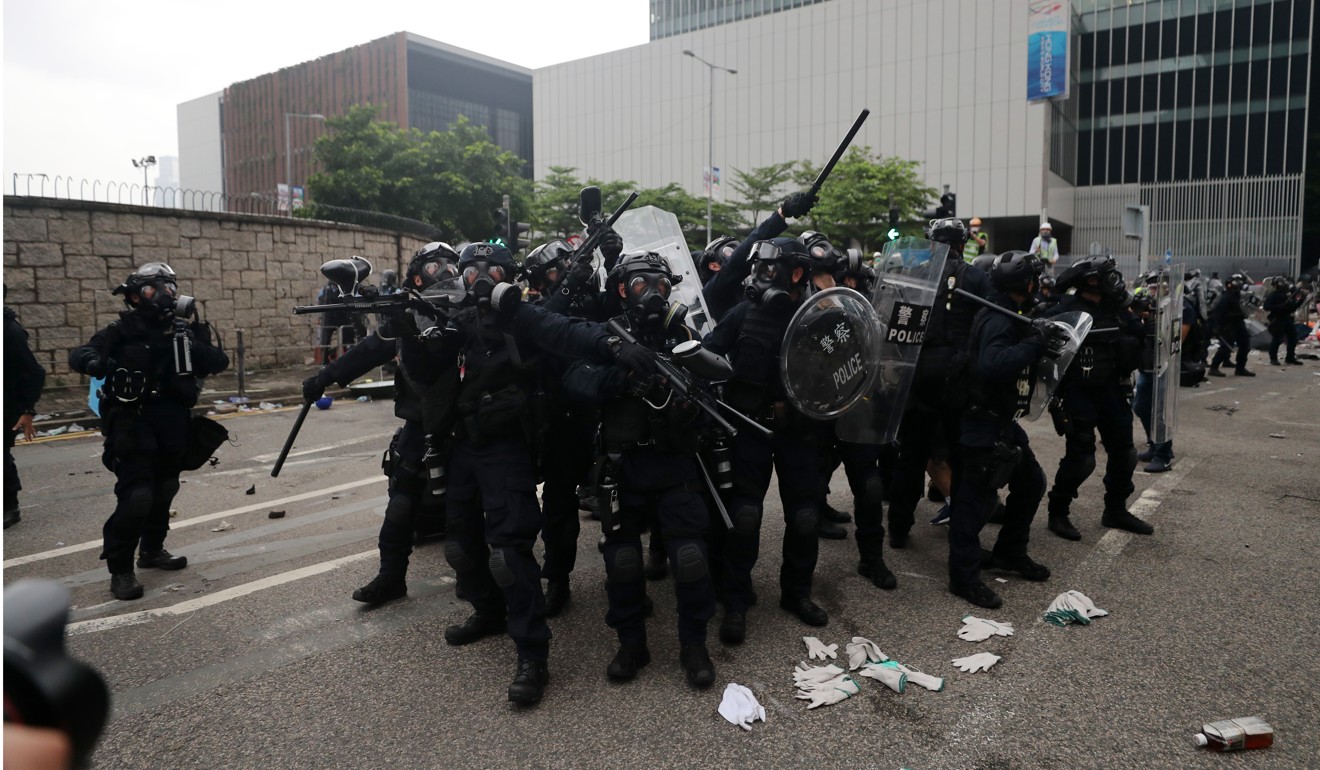 Special Tactical Squad members did not have identity numbers on show on June 12. Photo: Sam Tsang