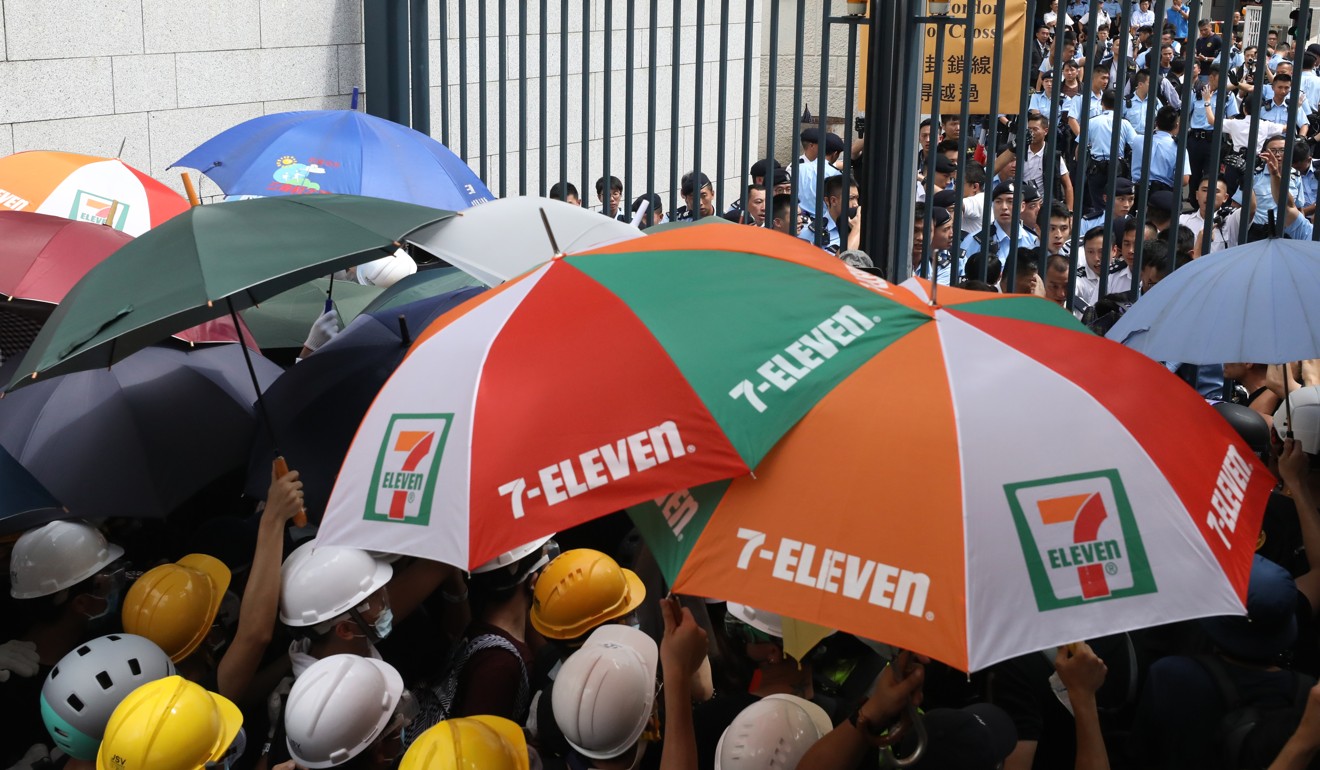 Protesters want an apology from police for what they consider the excessive use of force in recent clashes over the extradition bill. Photo: Dickson Lee