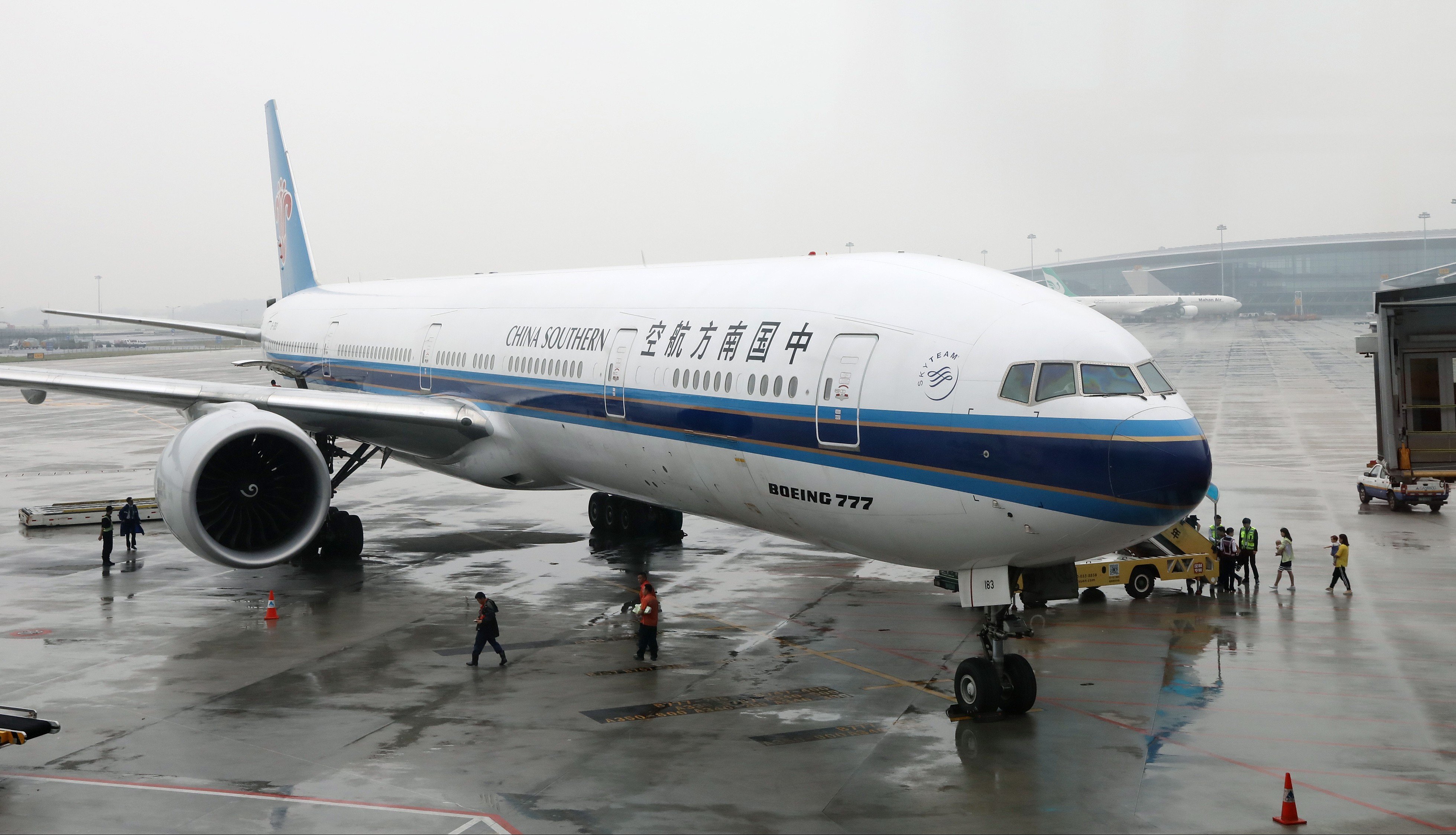 China Southern is aiming to become the world’s largest airline in three years. Photo: Edward Wong