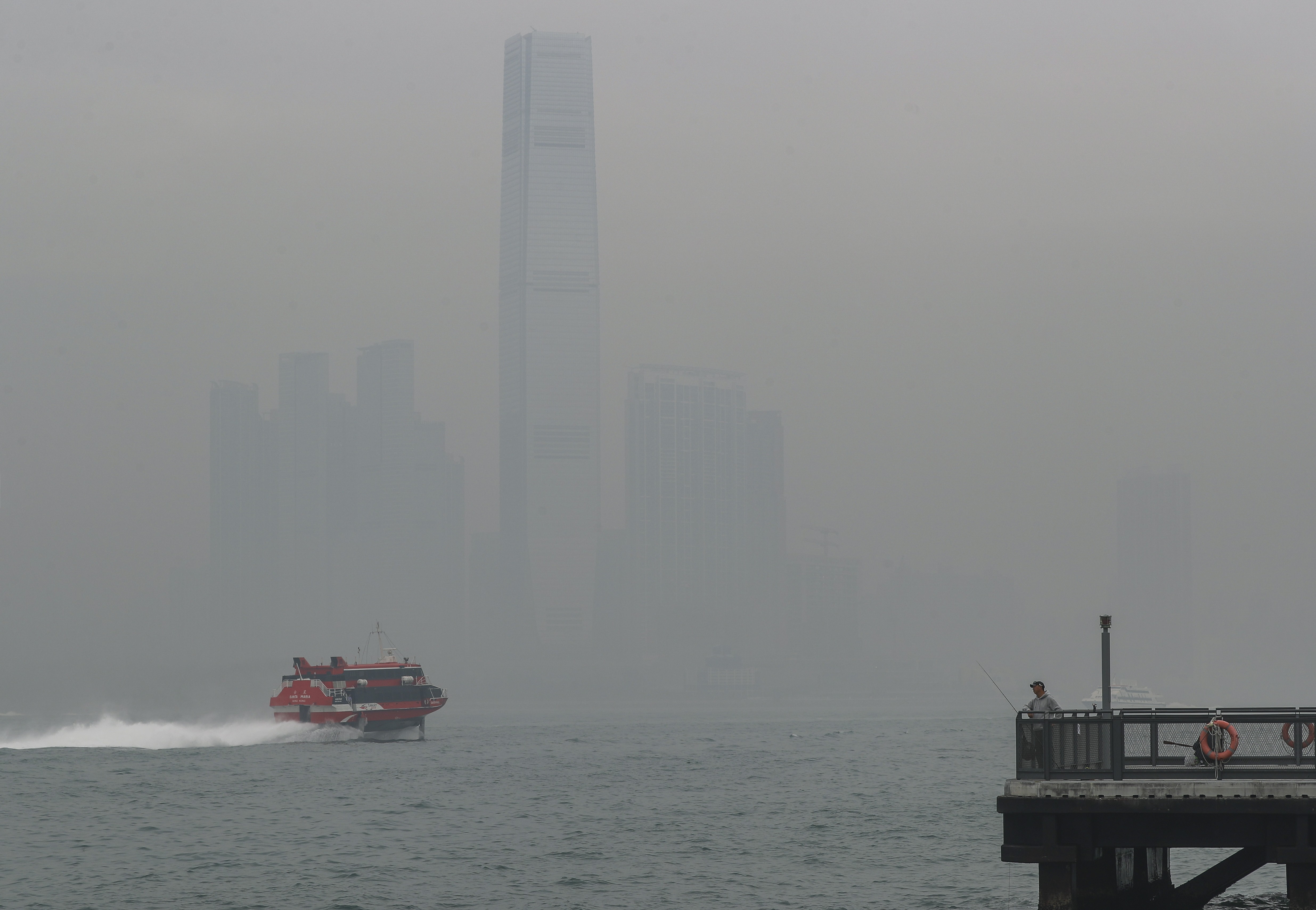Hong Kong’s Kowloon peninsula shrouded in thick smog. Photo: Edmond So