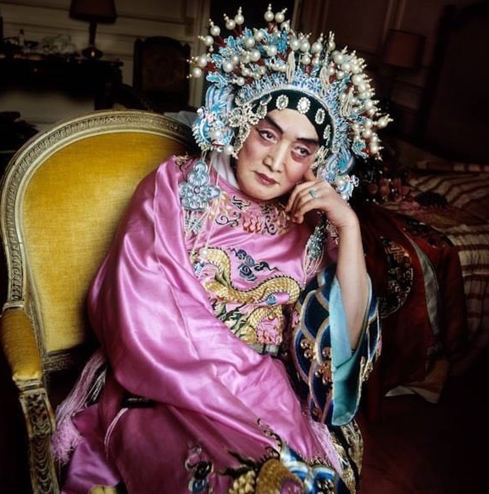 Shi Peipu remained in Paris after being pardoned in 1987, and worked as an opera singer. He died in 2009.