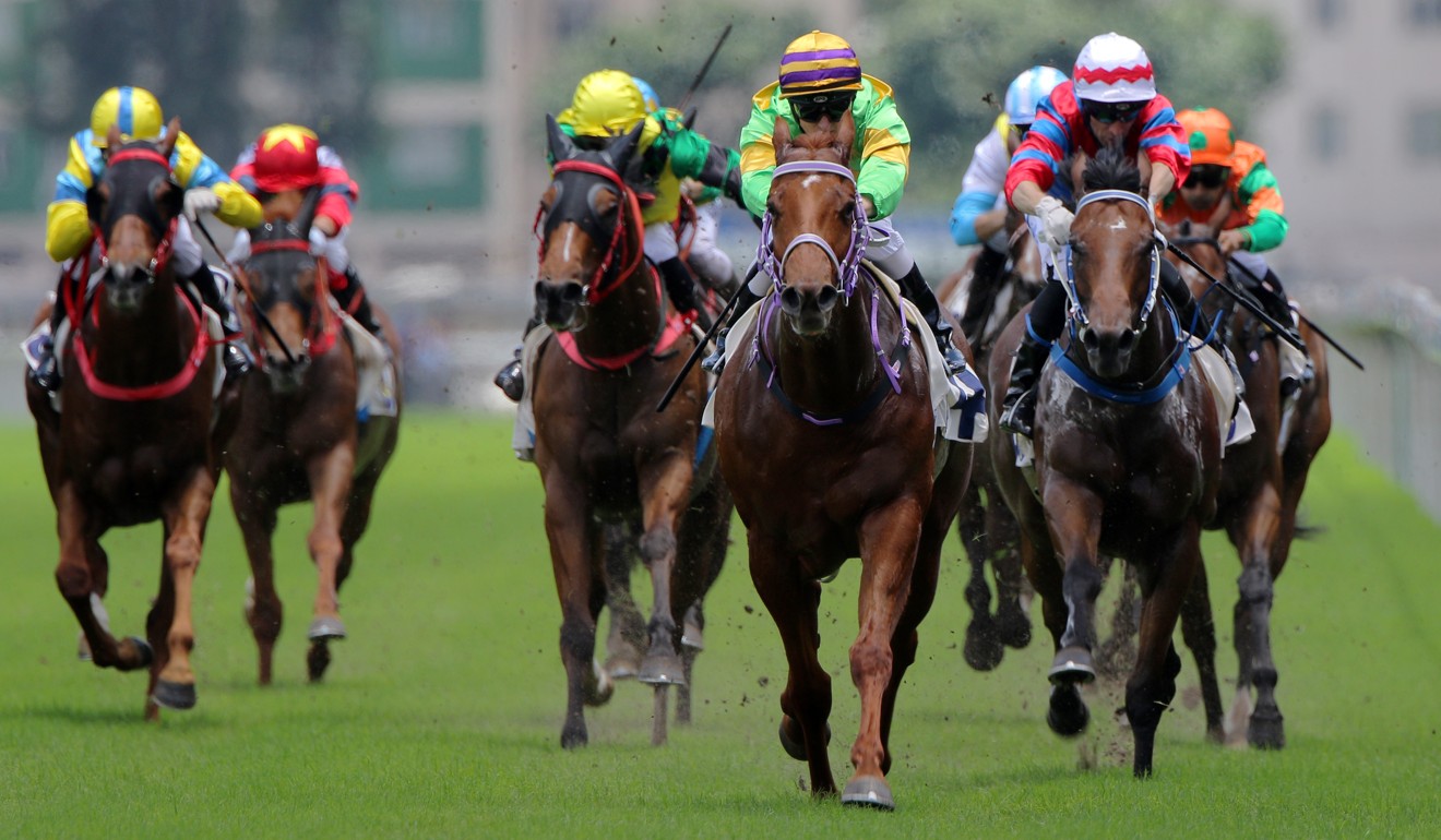 Classic Unicorn salutes down the Sha Tin straight.