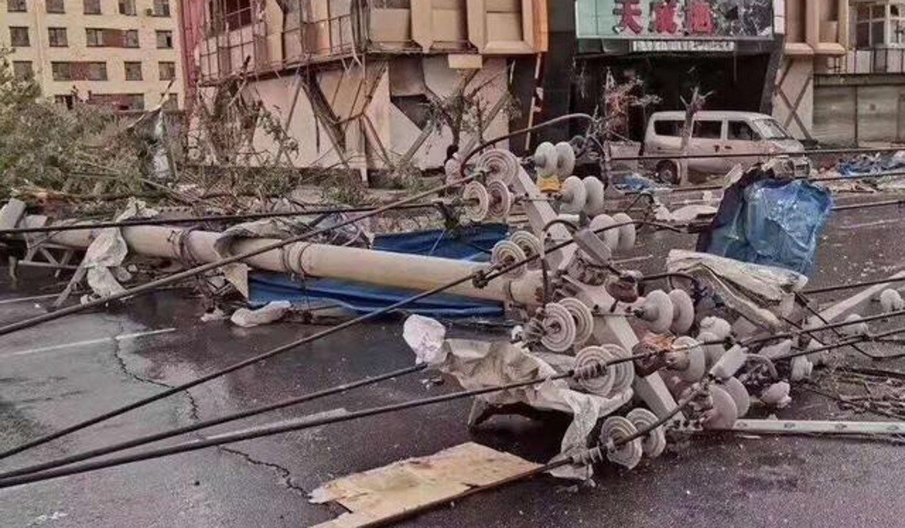 The wild weather brought down power lines and cut communications in some areas. Photo: Weibo