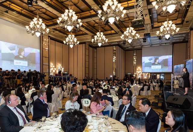 Industry leaders and business executives explored investment opportunities in the fast-growing Guangdong-Hong Kong-Macao Greater Bay Area at the Greater Bay Area Exchange Forum, initiated by HSBC Commercial Banking, which took place in Hong Kong on May 30.