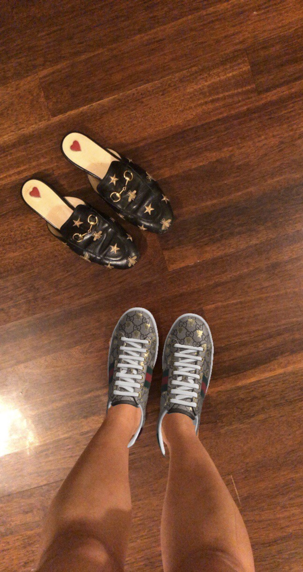 Ace sneakers using an augmented reality 