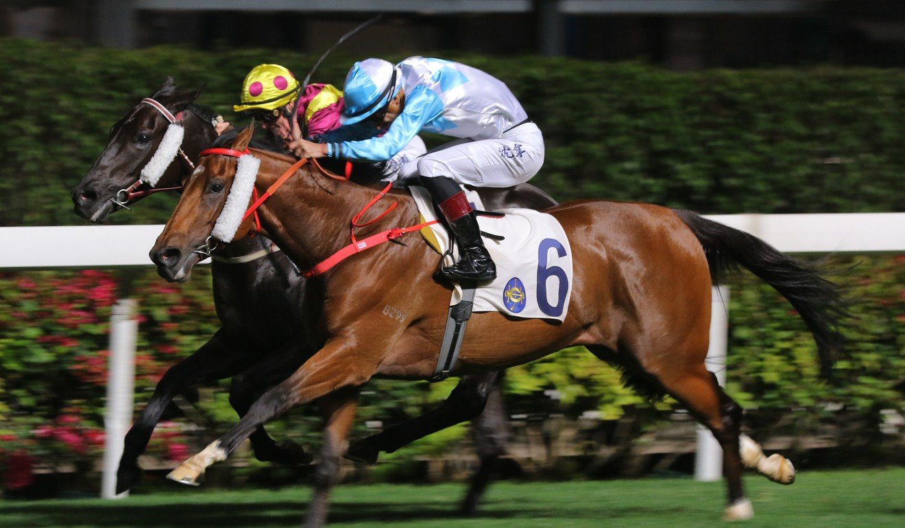 Alberto Sanna pushes out Ruletheroost to victory at Happy Valley this season.