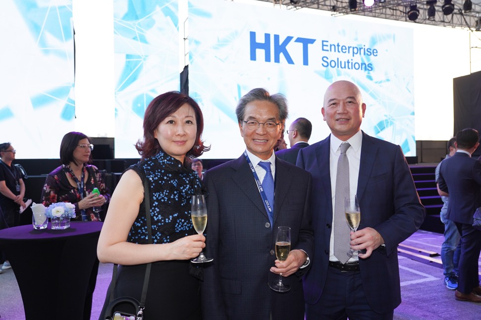 Susanna Hui (left), Group Managing Director of HKT, hopes that the HKT 5G Carnival has given businesses and the public a glimpse into the future of smart living.