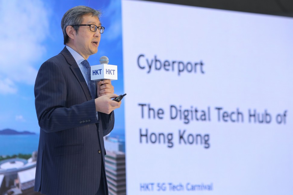 CEO of Hong Kong Cyberport Management, Peter Yan King-shun, sharing his insight at a discussion session ‘Inroads in FinTech, Smart City and Digital Entertainment’.