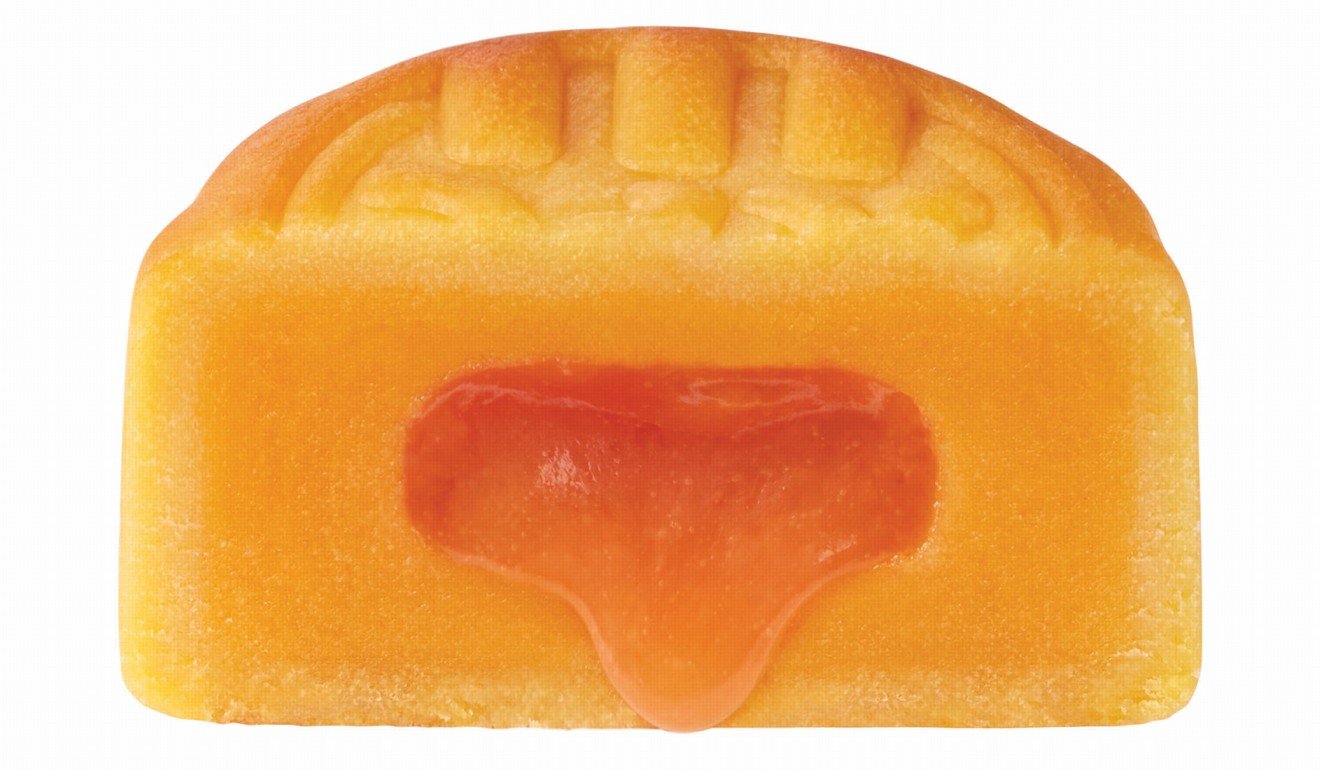 A KFC golden lava custard mooncake, which comes as part of the moonlight bucket.