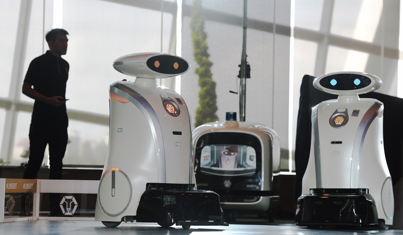 The robots are already in use at Singapore’s Changi Airport. Photo: Xinhua