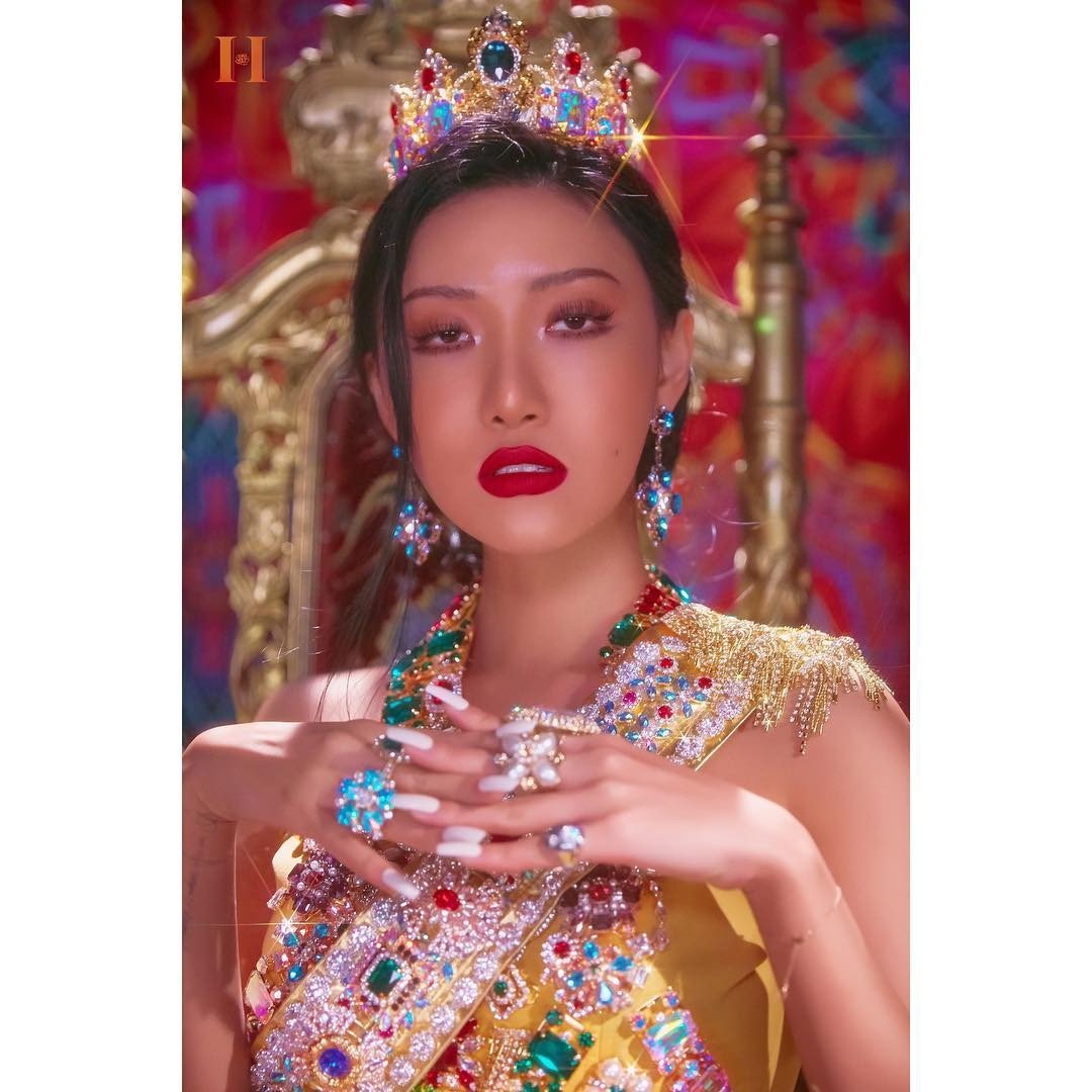 Hwasa is the lead vocalist of South Korean girl group Mamamoo.
