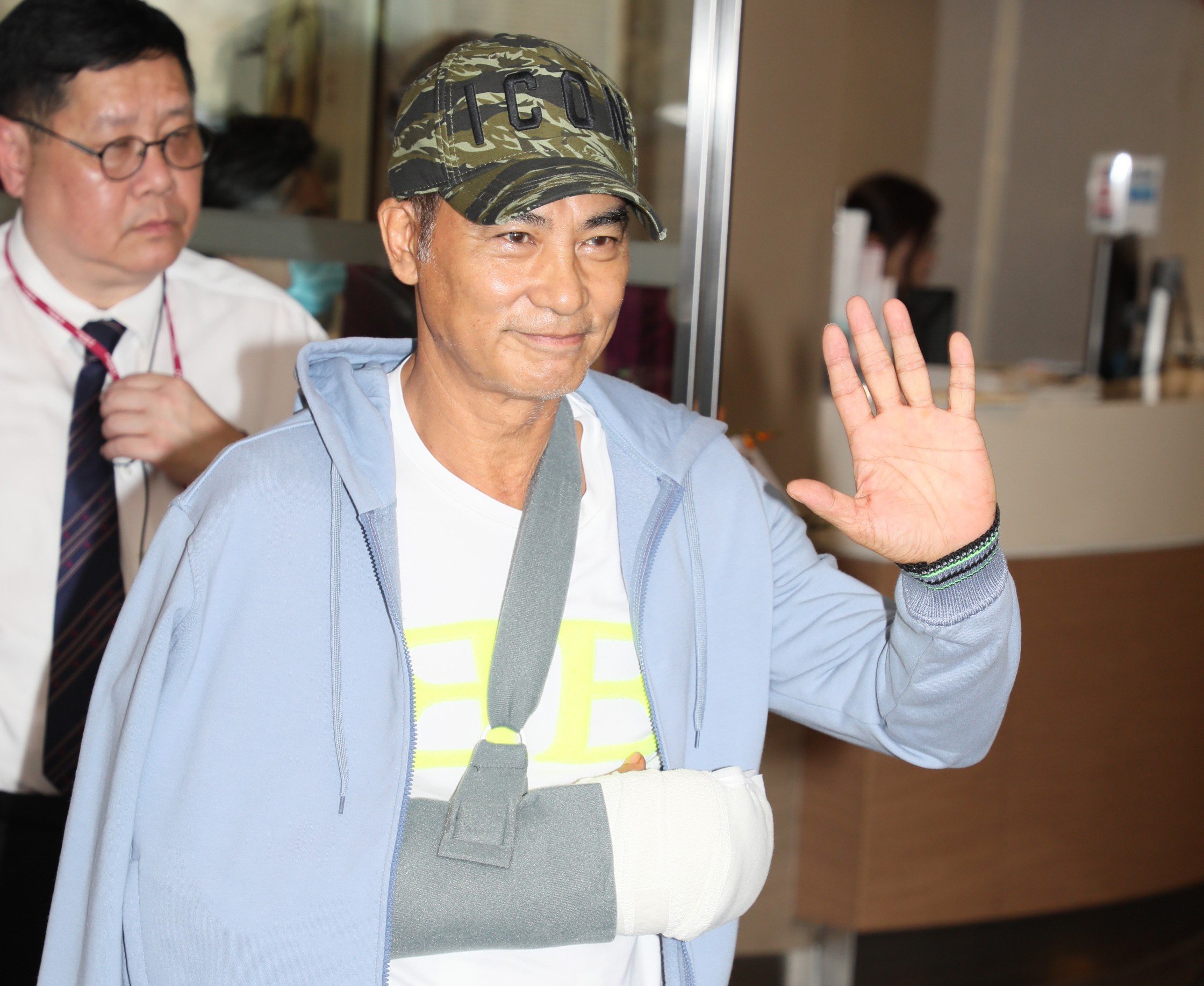 Stabbed actor Simon Yam Tat-wah discharged from Hong Kong