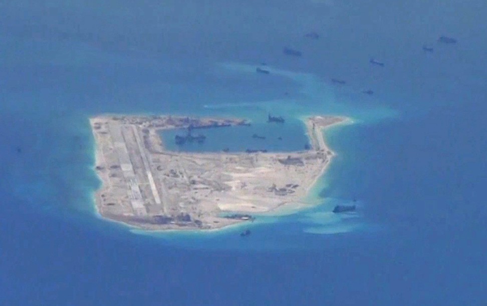 Tracking data showed Haiyang Dizhi 8 was at Fiery Cross Reef. Photo: Reuters