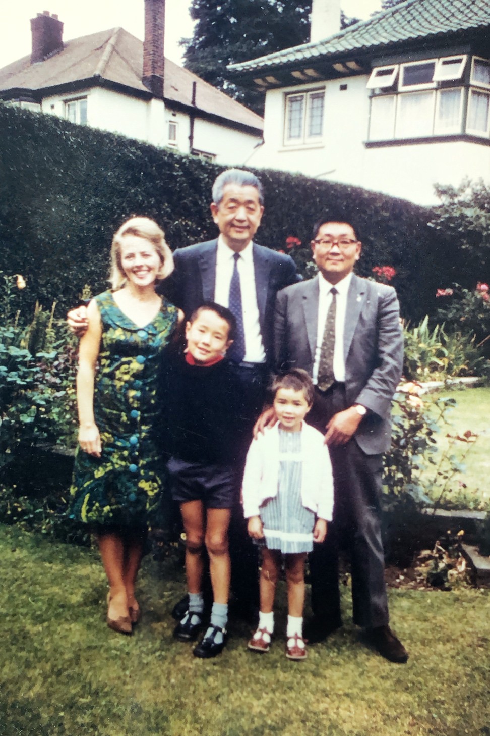 Chiang with Barbara, Chien-kuo, Sudi and Stephen Chiang, in London in 1964.