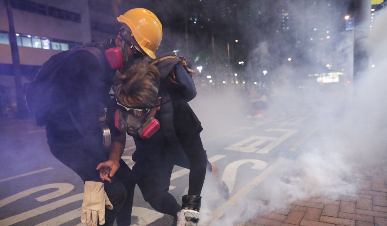 Police also fired tear gas at protesters in Wan Chai on Sunday. Photo: Sam Tsang