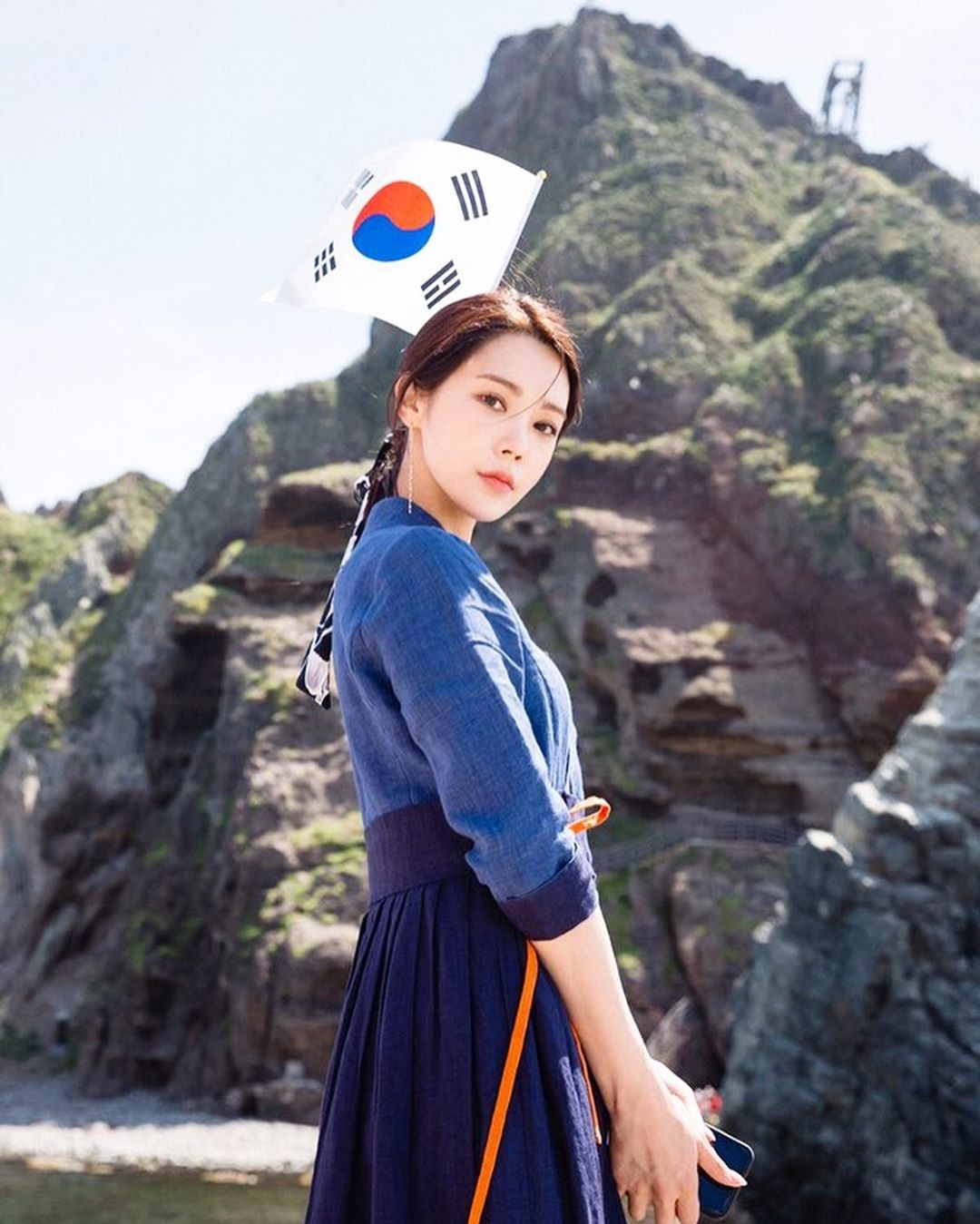 After School K-pop star Lizzy visited Dokdo in 2016. Lately, more Koreans are visiting the islands, which are at the centre of a territorial dispute between Korea and Japan. Photo: Instagram