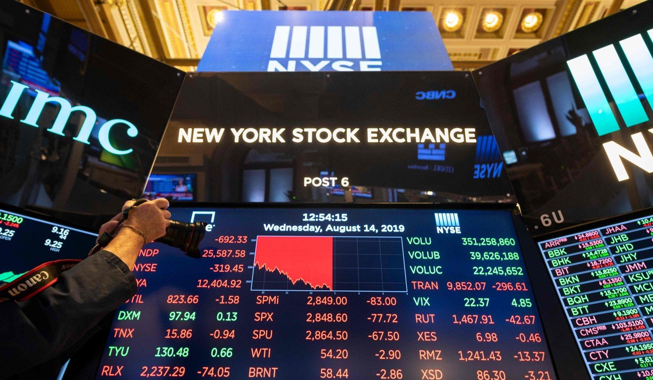 Us stock. Биржа NYSE 70[. Нью Йоркская фондовая биржа капитализация. Символ NYSE. Фондовый рынок Турции.