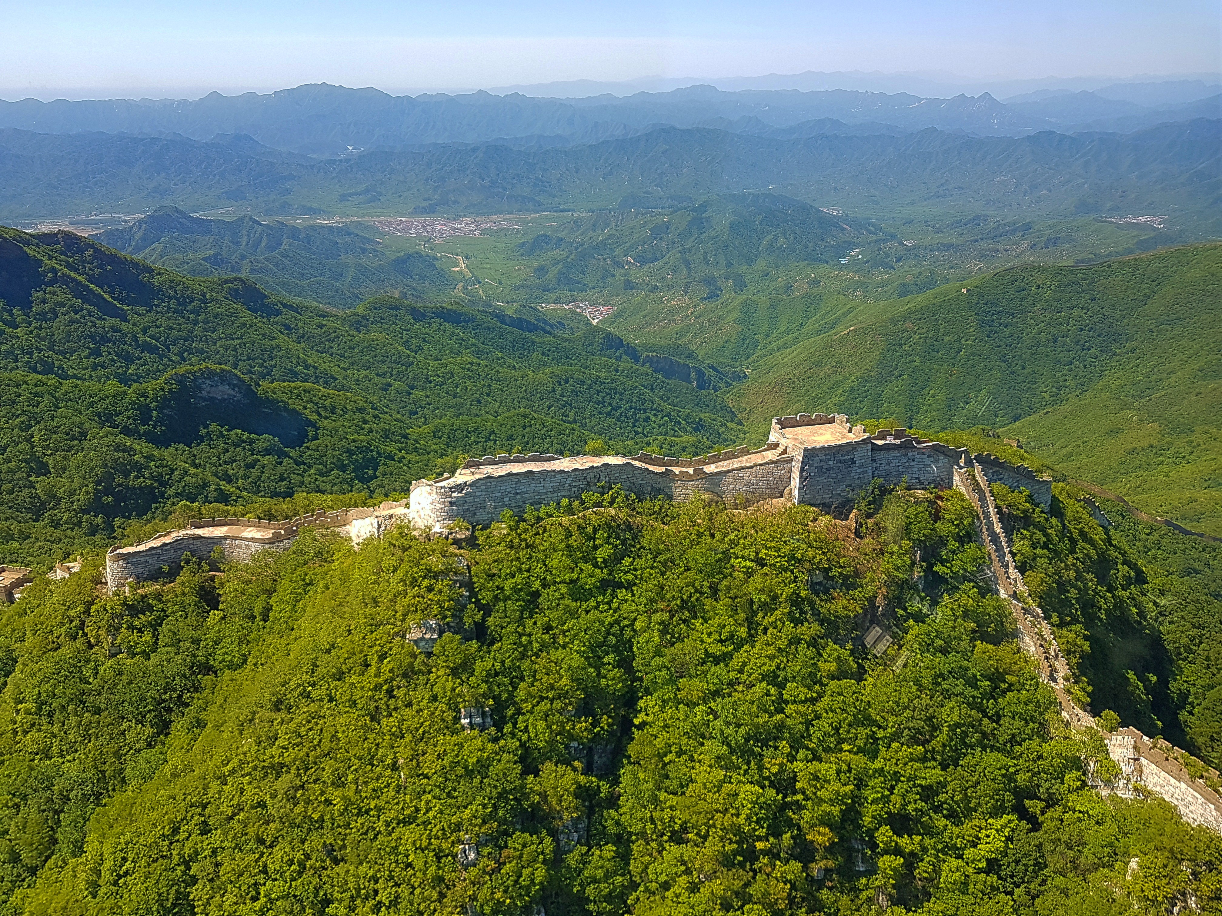 The Four Seasons Beijing can arrange for you to fly over the Great Wall at Mutianyu, which is inaccessible from the ground. Photos: Cedric Tan