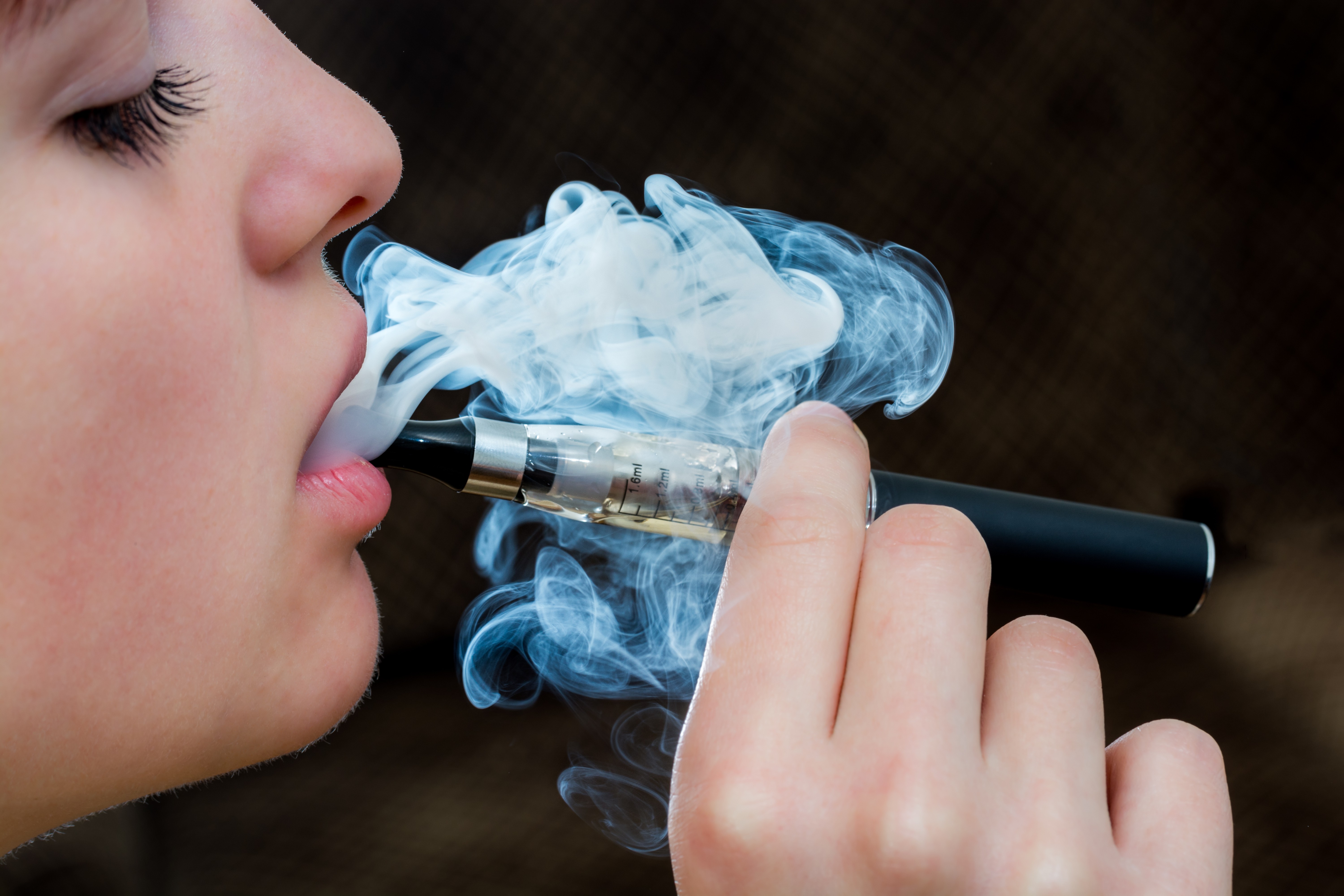 Rash of mystery lung illnesses linked to e cigarette use in the US