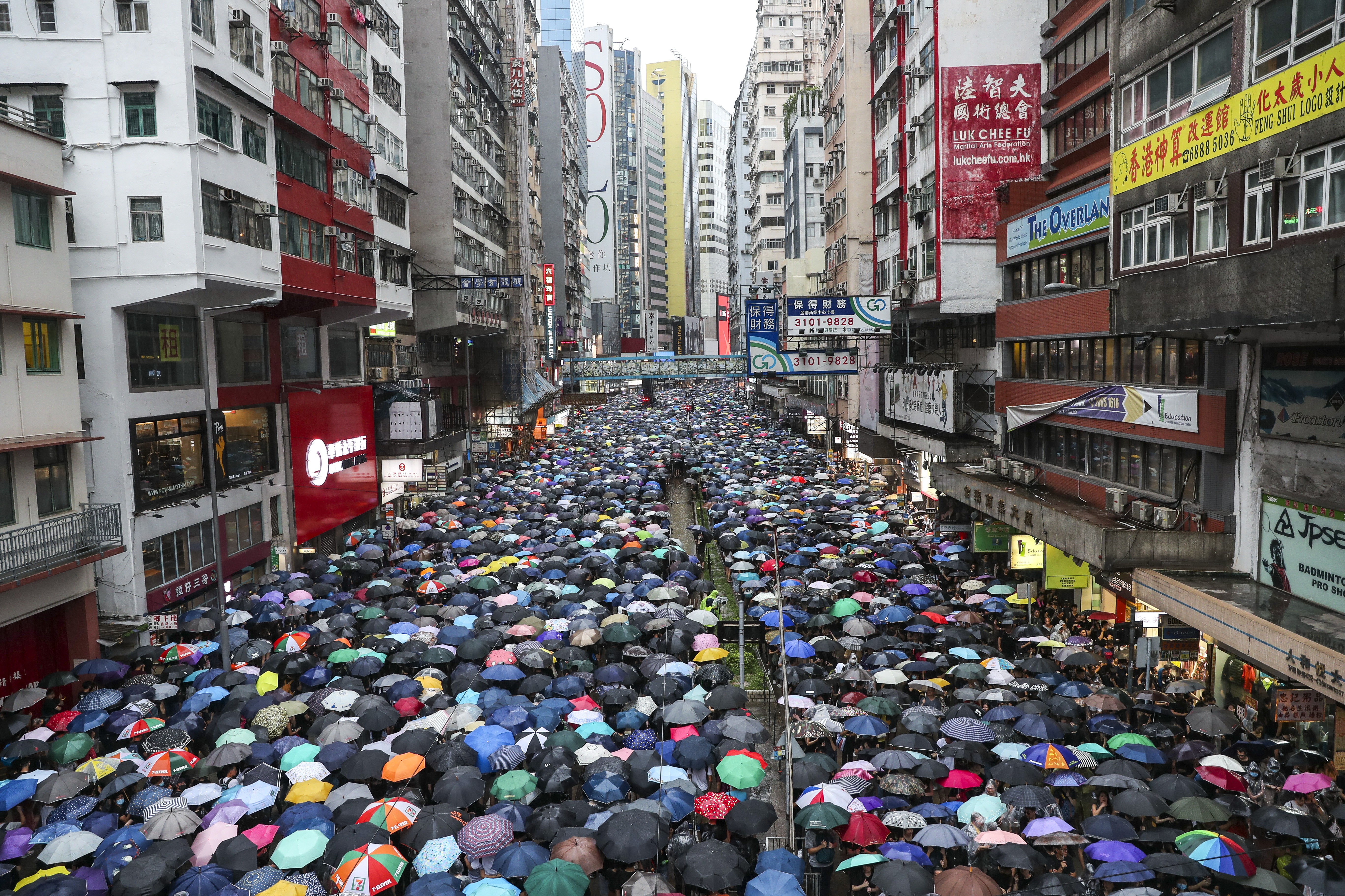 Protesters fill Hennessy Road in Hong Kong on August 18, 2019. Photo: Sam Tsang
