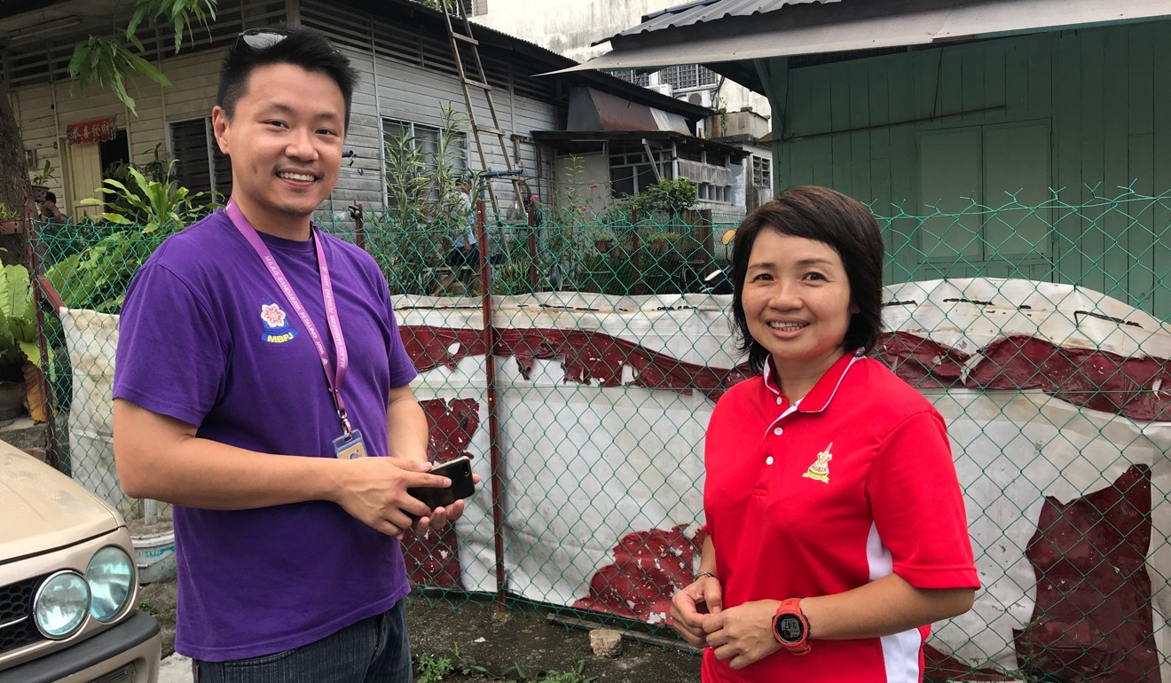 Petaling Jaya city councillor Leong Chee Cheng (left) and Kampung Cempaka village head Theresa Lim. Photo: Ee-Tan Chow