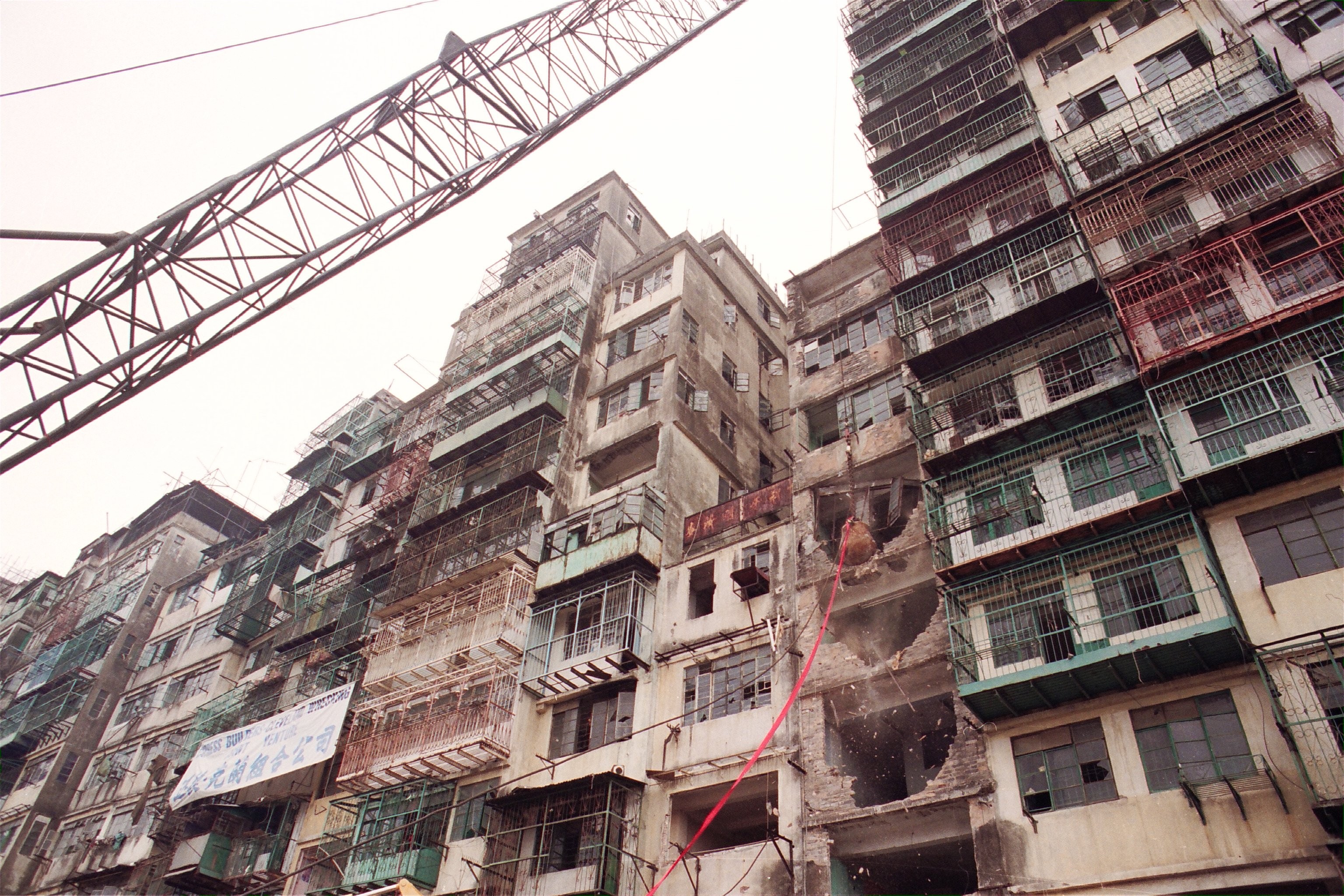 Hong Kongs Kowloon Walled City What Life Was Like Inside - 