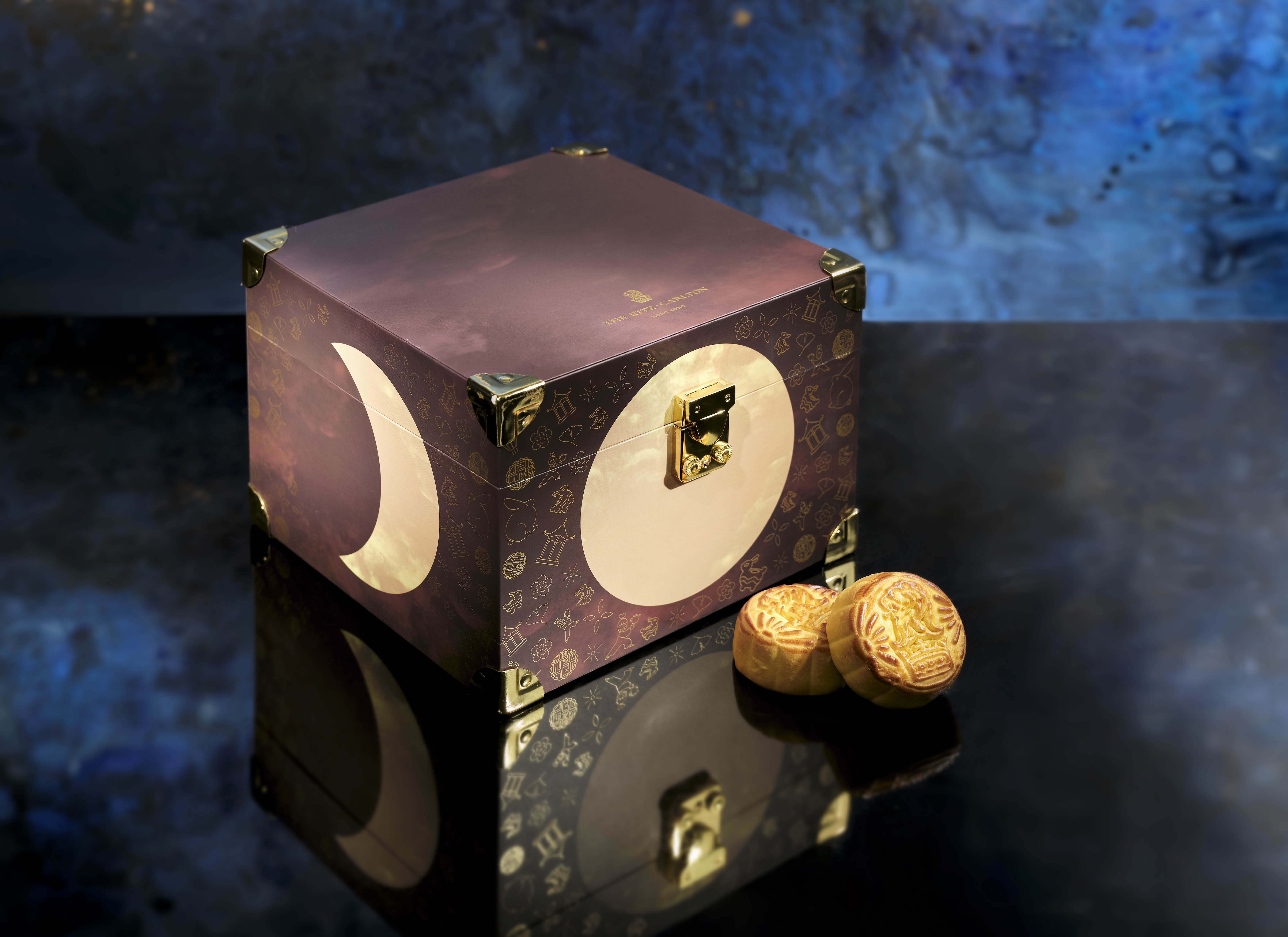 The most luxurious mooncake we've seen yet! — Hong Kong Supermarket