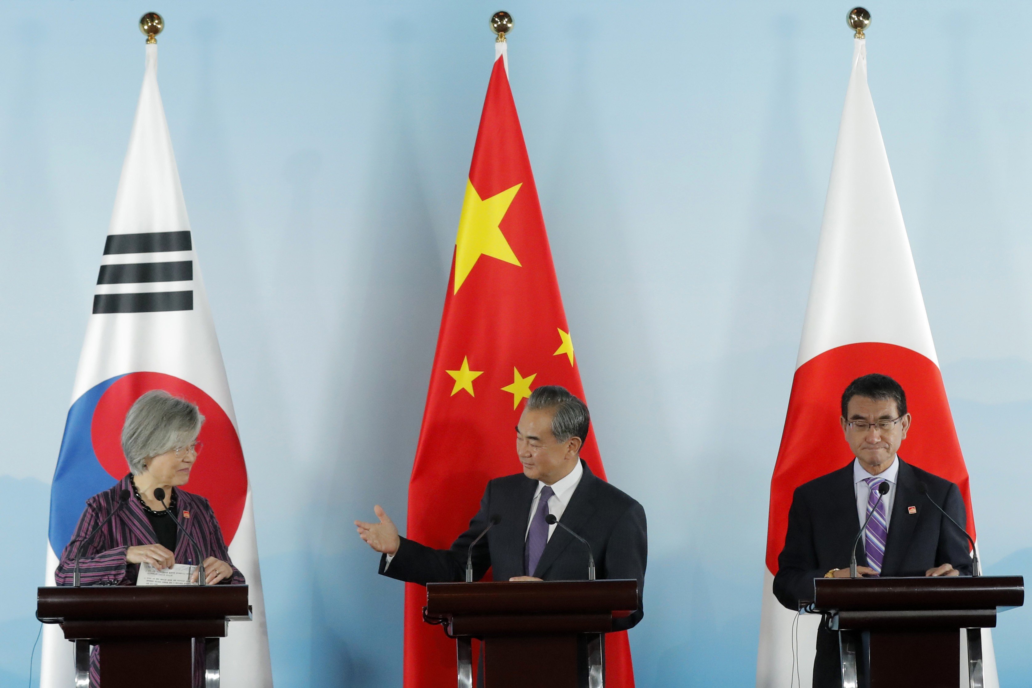 3351px x 2234px - Chinese Foreign Minister Wang Yi offers to help Japan and ...