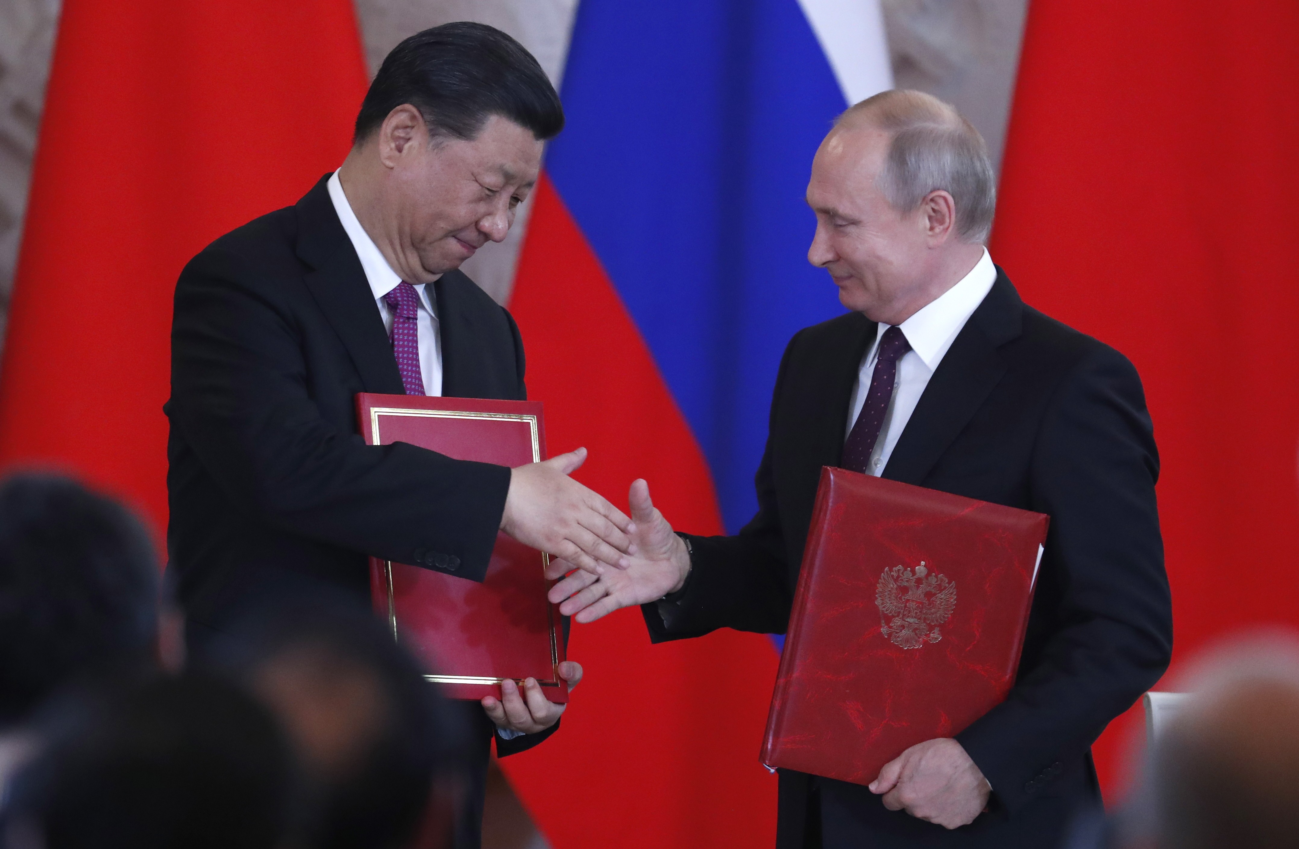 Работа в китае для русских 2024. Сближение России и Китая. Российско-китайское сотрудничество.