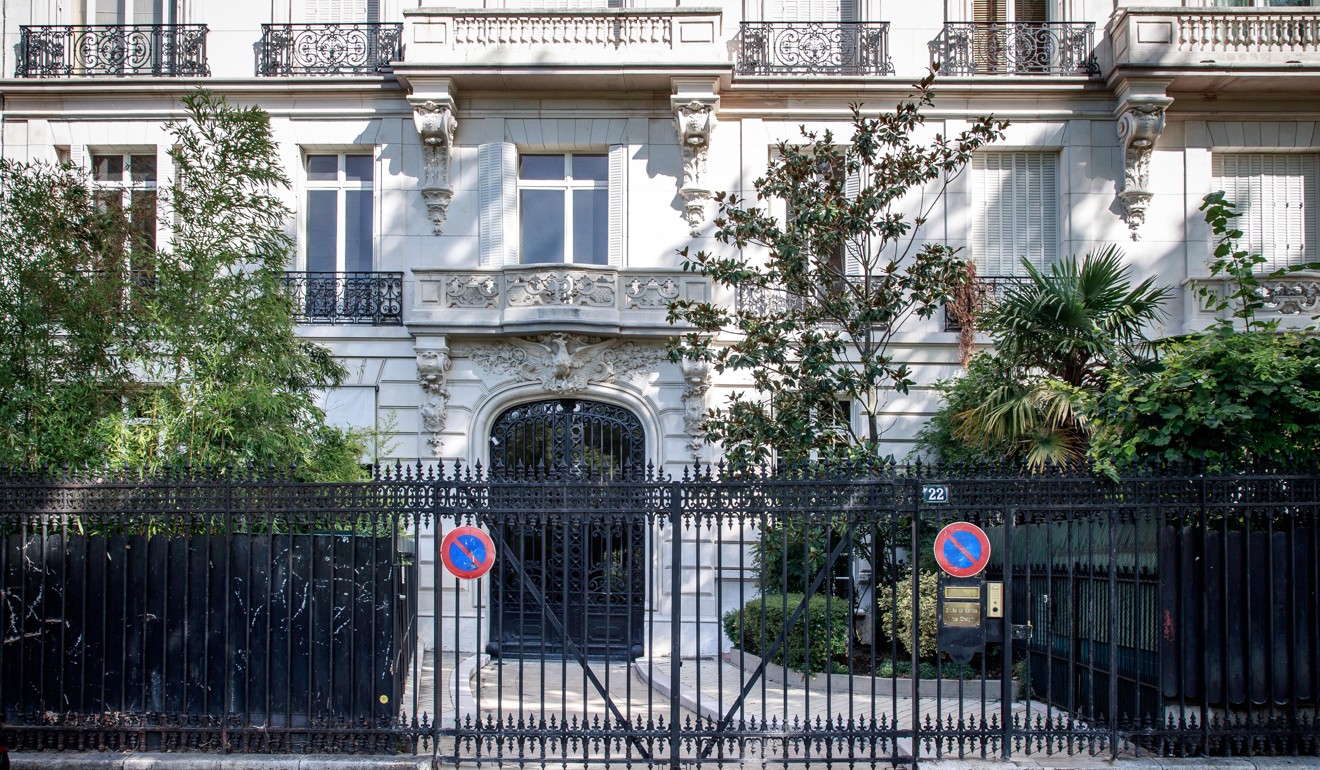 The outside of a building in Paris’ 16th district, where Jeffrey Epstein owned an apartment, on August 14. Photo: EPA-EFE