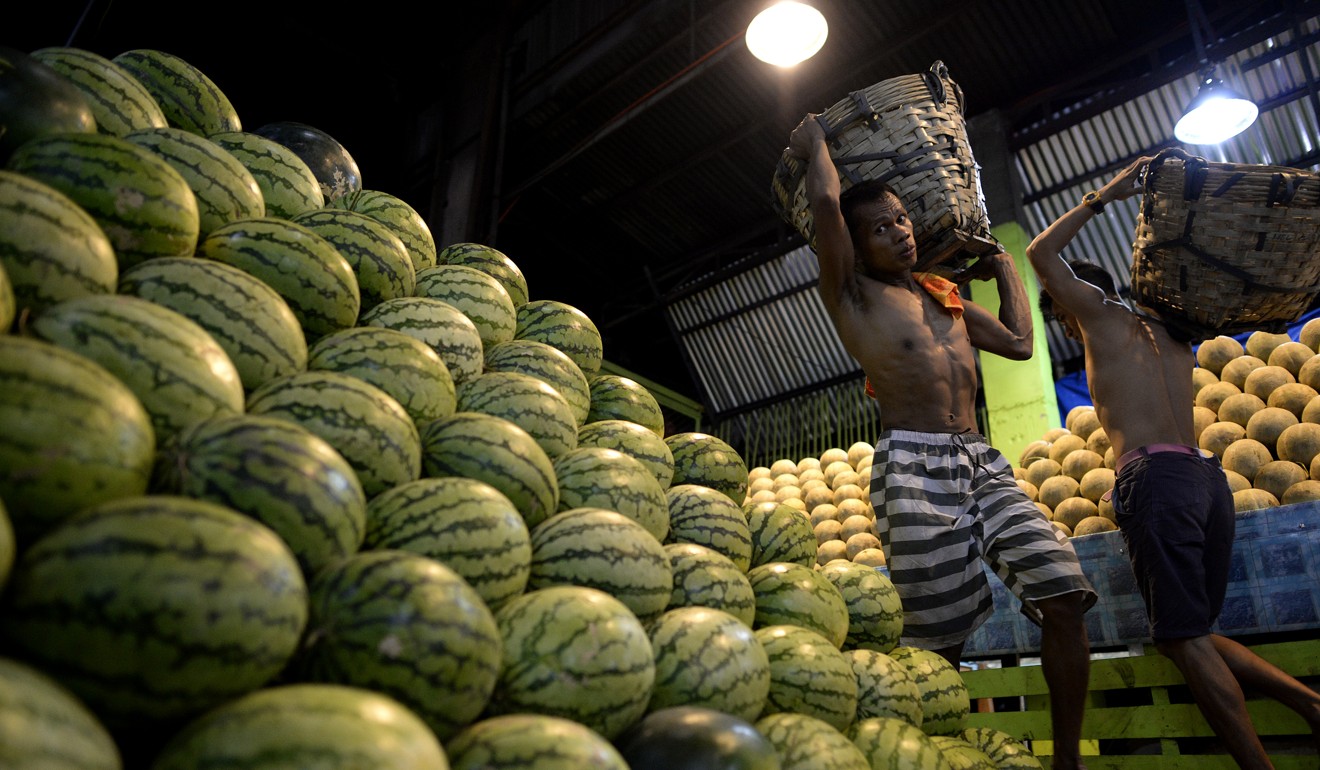 Xi Jinping said China was willing to import more fresh fruit and farm products from the Philippines. Photo: AFP