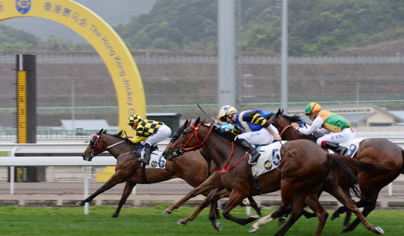 The second meeting at Conghua Racecourse has been postponed until next year.