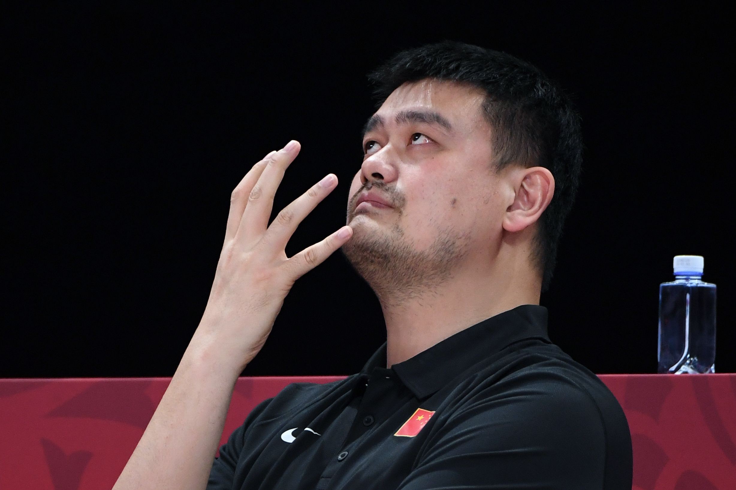 Yao Ming can’t hide his disappointment after his team lost to Venezuela at the Basketball World Cup. Photo: EPA