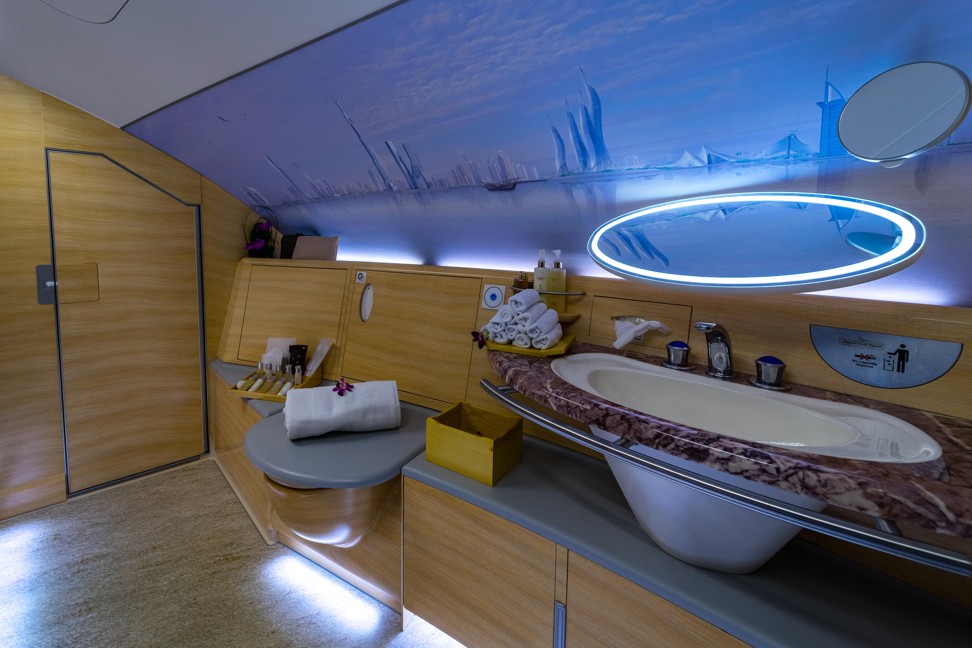 Shower room for passengers in the first and business class of the world's largest aircraft Airbus A380. Photo: Alamy