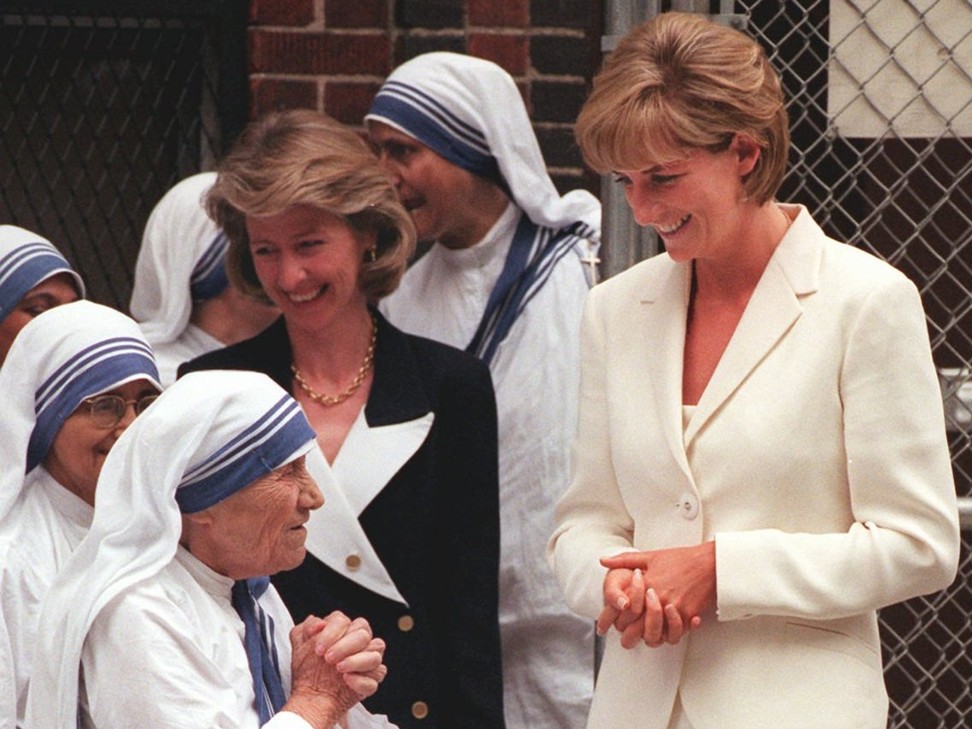 Princess Diana meets missionary Mother Teresa of Kolkata in New York in June 1997