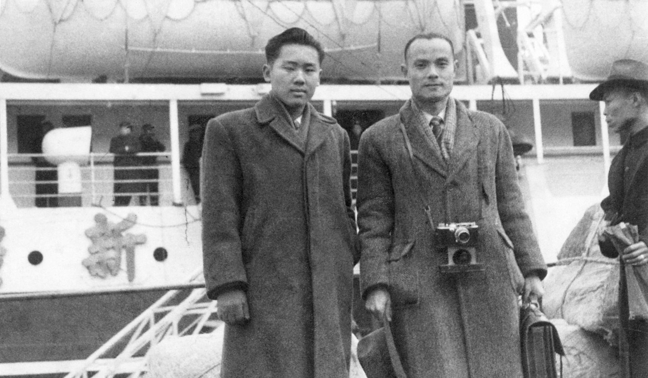 Wang Gungwu with his uncle Wang Huwen in Shanghai, where he boarded a ship in December 1948 to return to Malaya. Photo: Handout