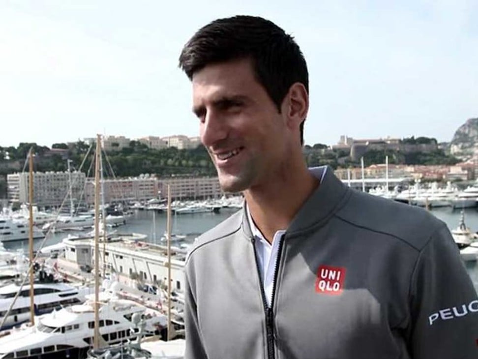 Novak Djokovic chụp ảnh ở Monte Carlo, nơi anh sở hữu một căn hộ hai phòng ngủ sang trọng. Ảnh: ATP World Tour / YouTube