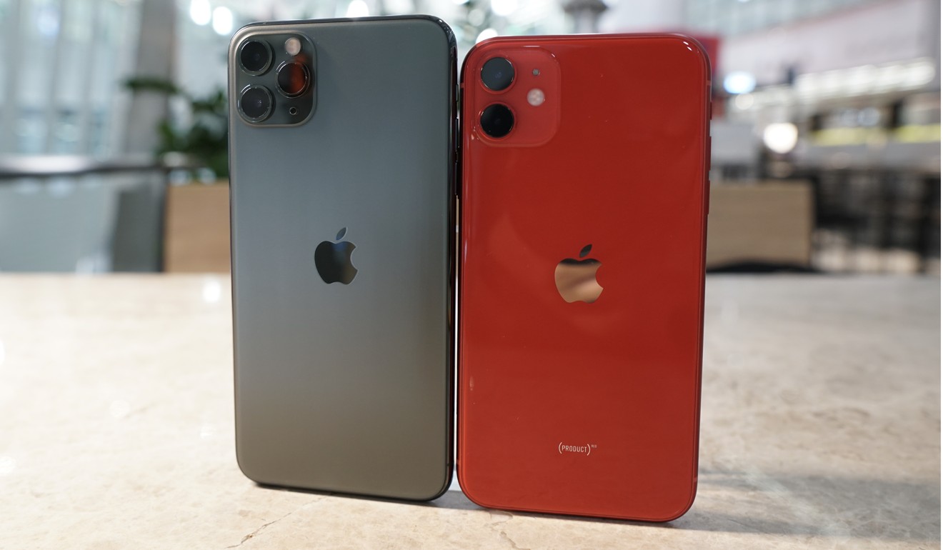 The iPhone 11 Pro Max (left) and a standard iPhone 11. The latter has a smaller, 6.1-inch LCD screen and only two main cameras, with no telephoto zoom lens. Photo: Ben Sin