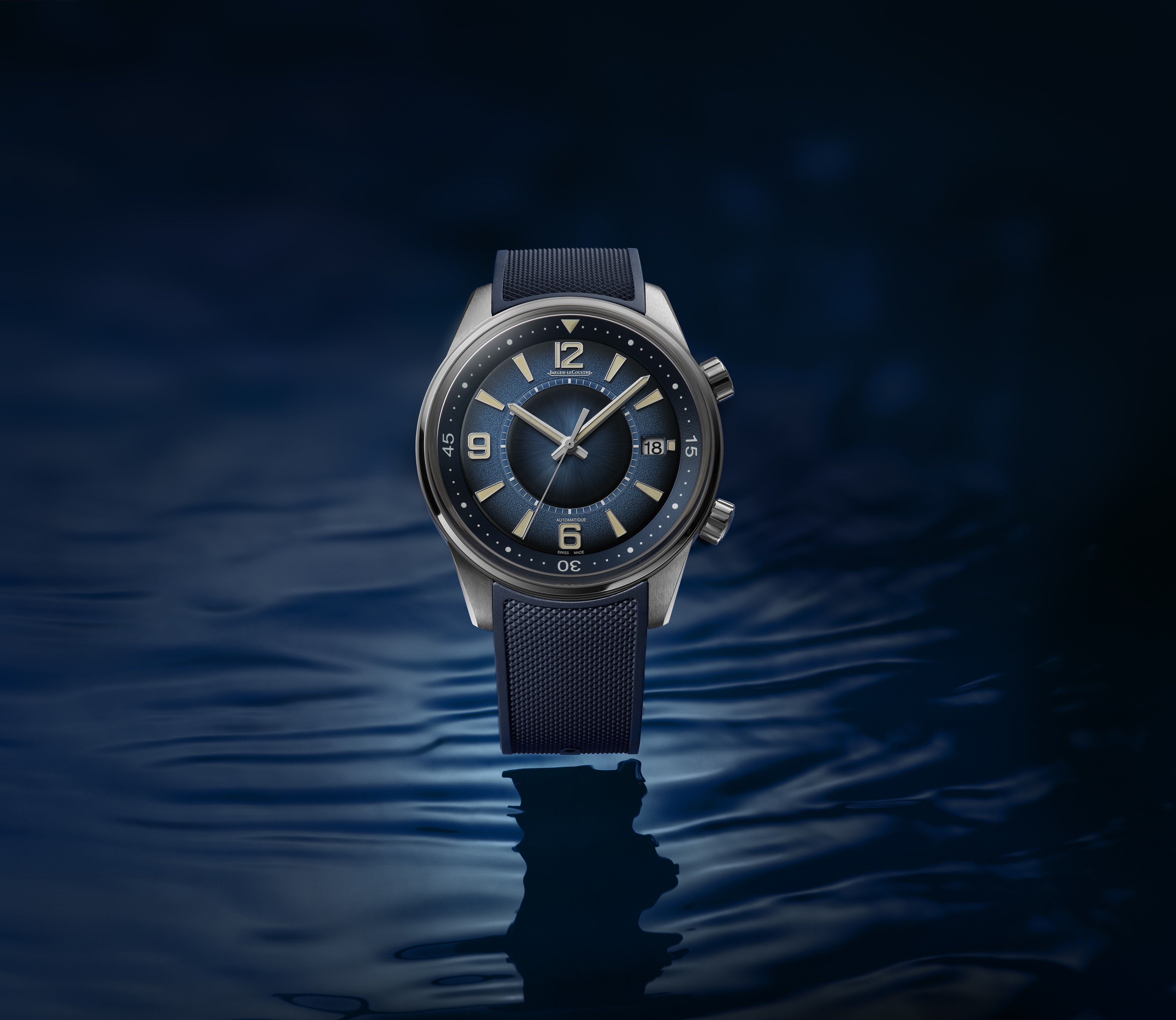 The Jaeger-Le Coultre Polaris Date is equipped with two crowns and a rotating inner bezel to measure dive time.