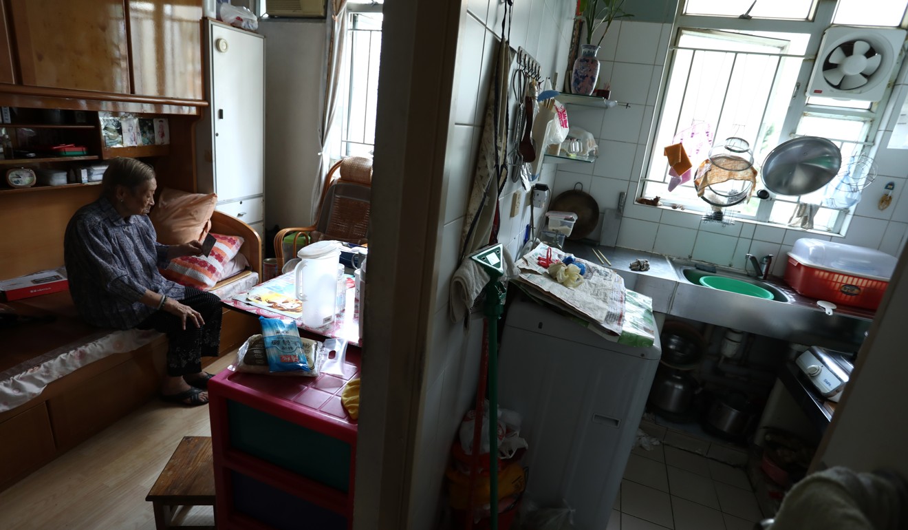 Lam Hau Chai in her flat at Shek Hei House. Photo: SCMP/Jonathan Wong