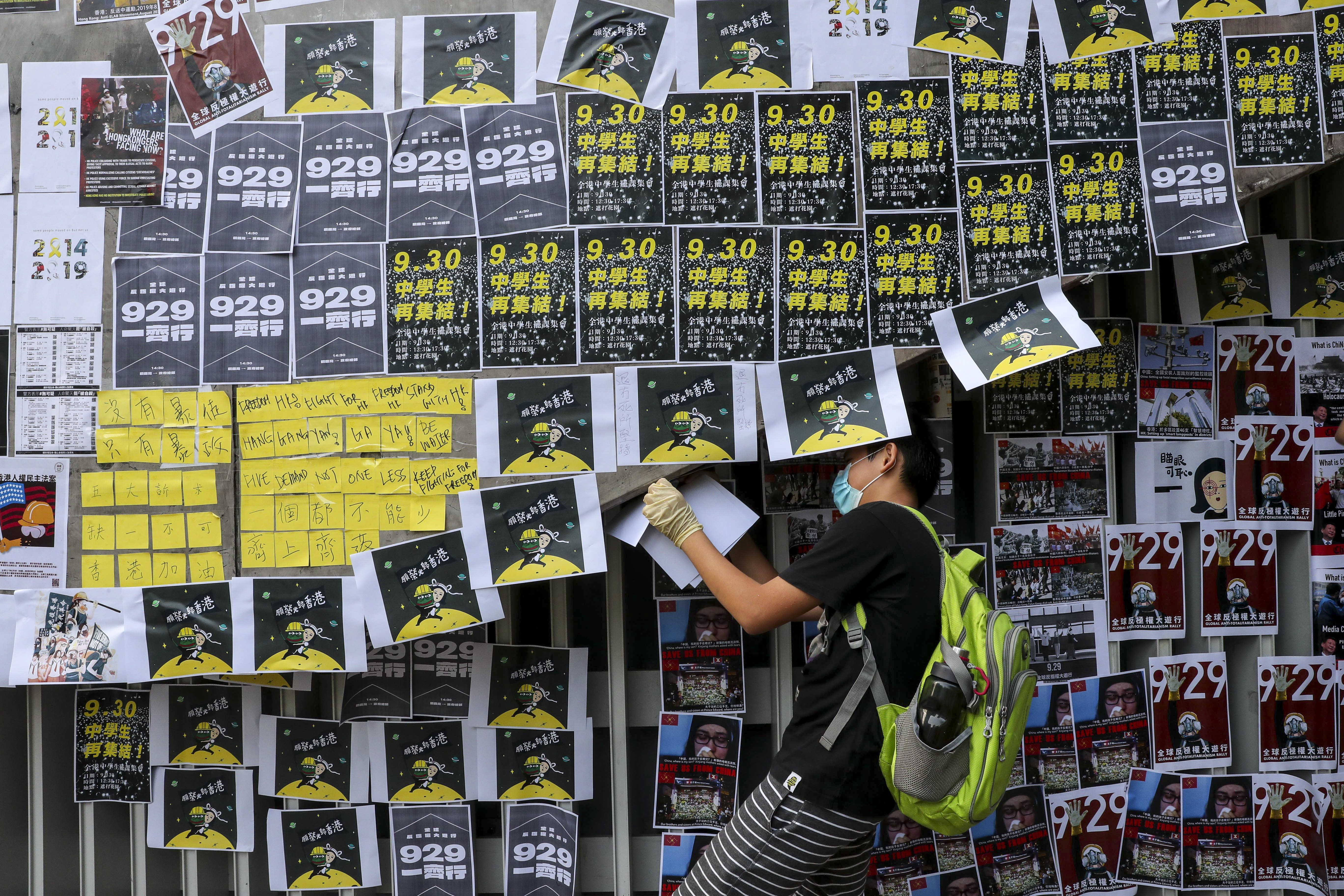 A Lennon Wall in Admiralty on Saturday as activists mark the fifth anniversary of the Occupy movement. Photo: Sam Tsang