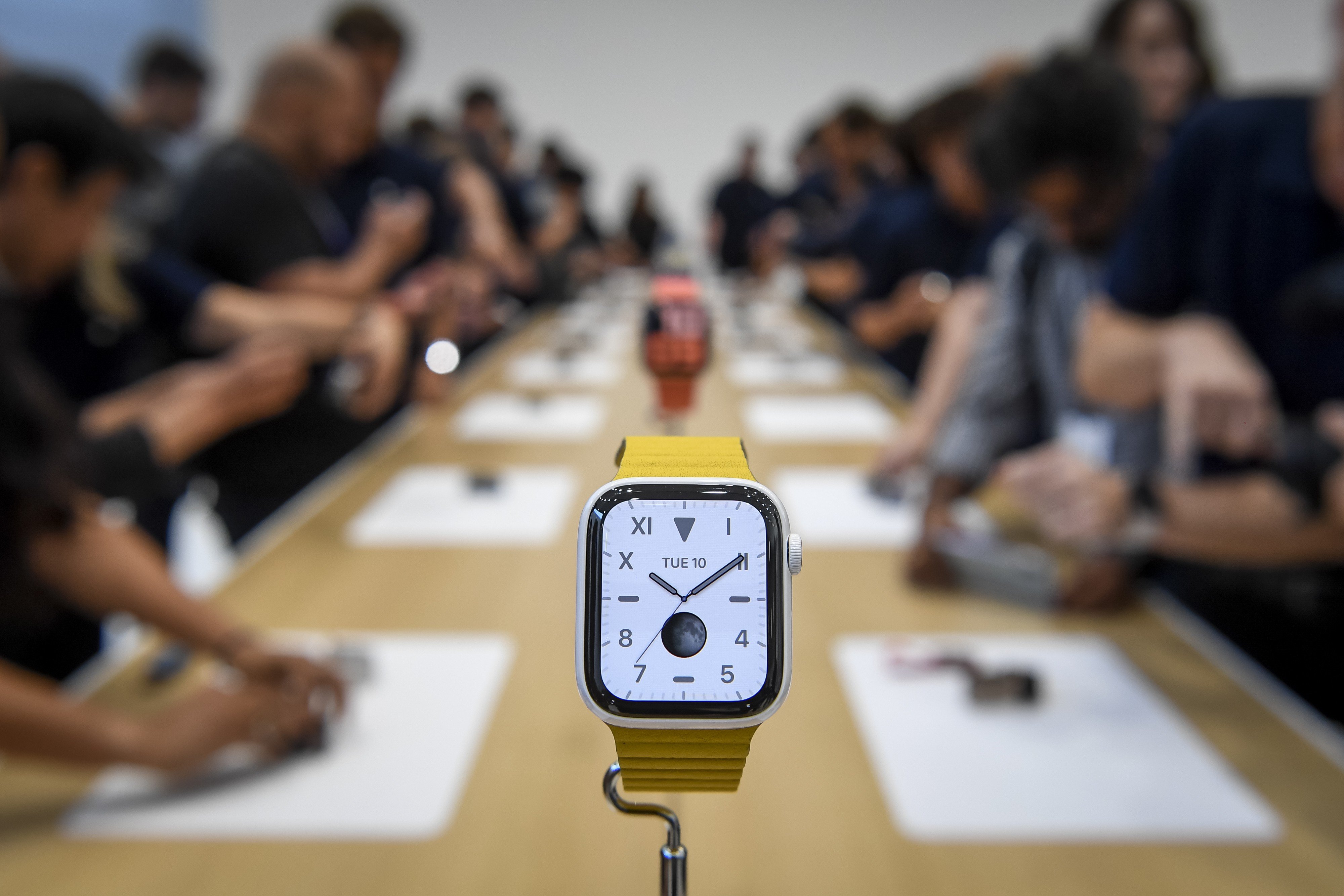 Student discount on apple watch series 5 hot sale