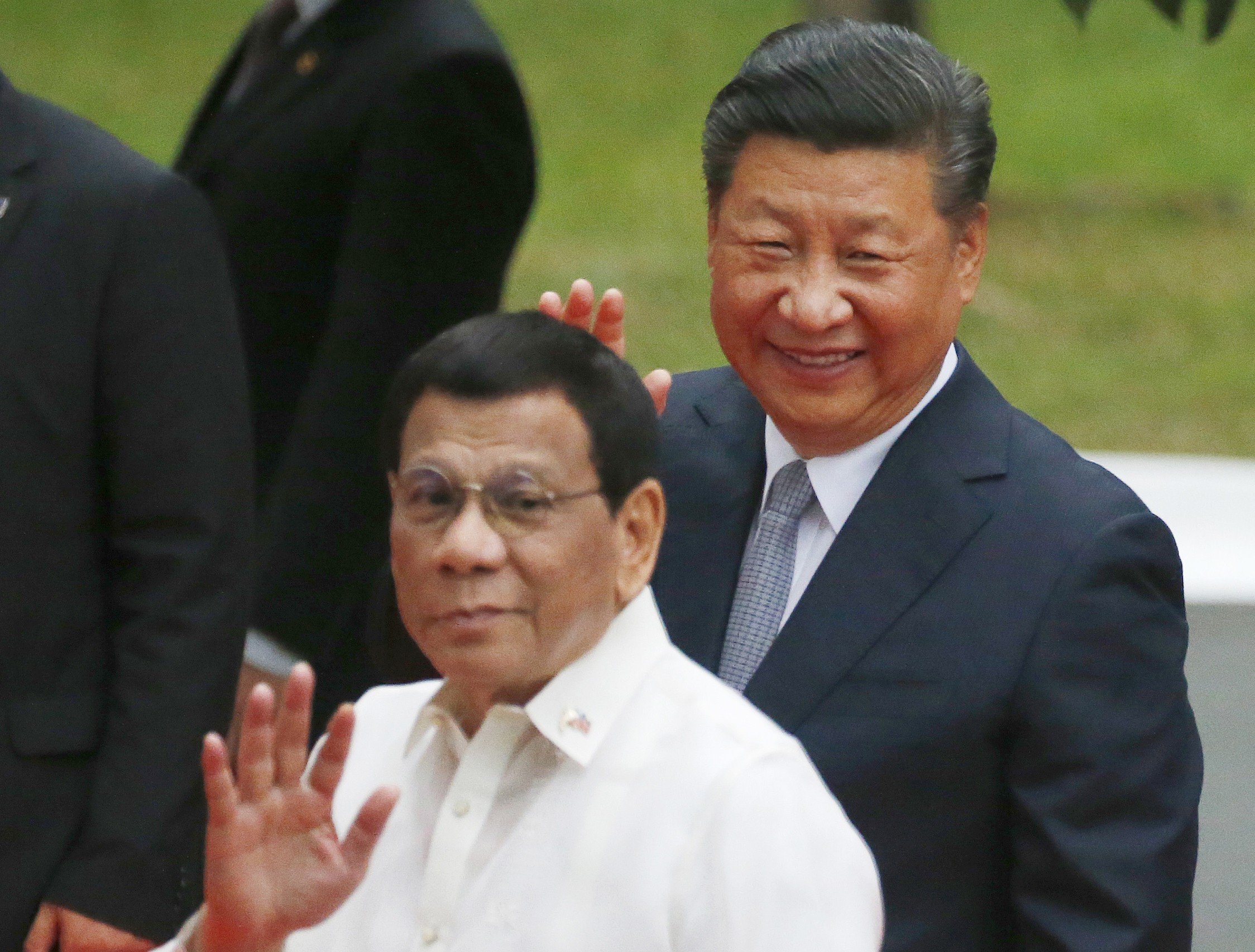 Chinese President Xi Jinping and Philippine President Rodrigo Duterte at Malacañan Palace in Manila. Photo: AP