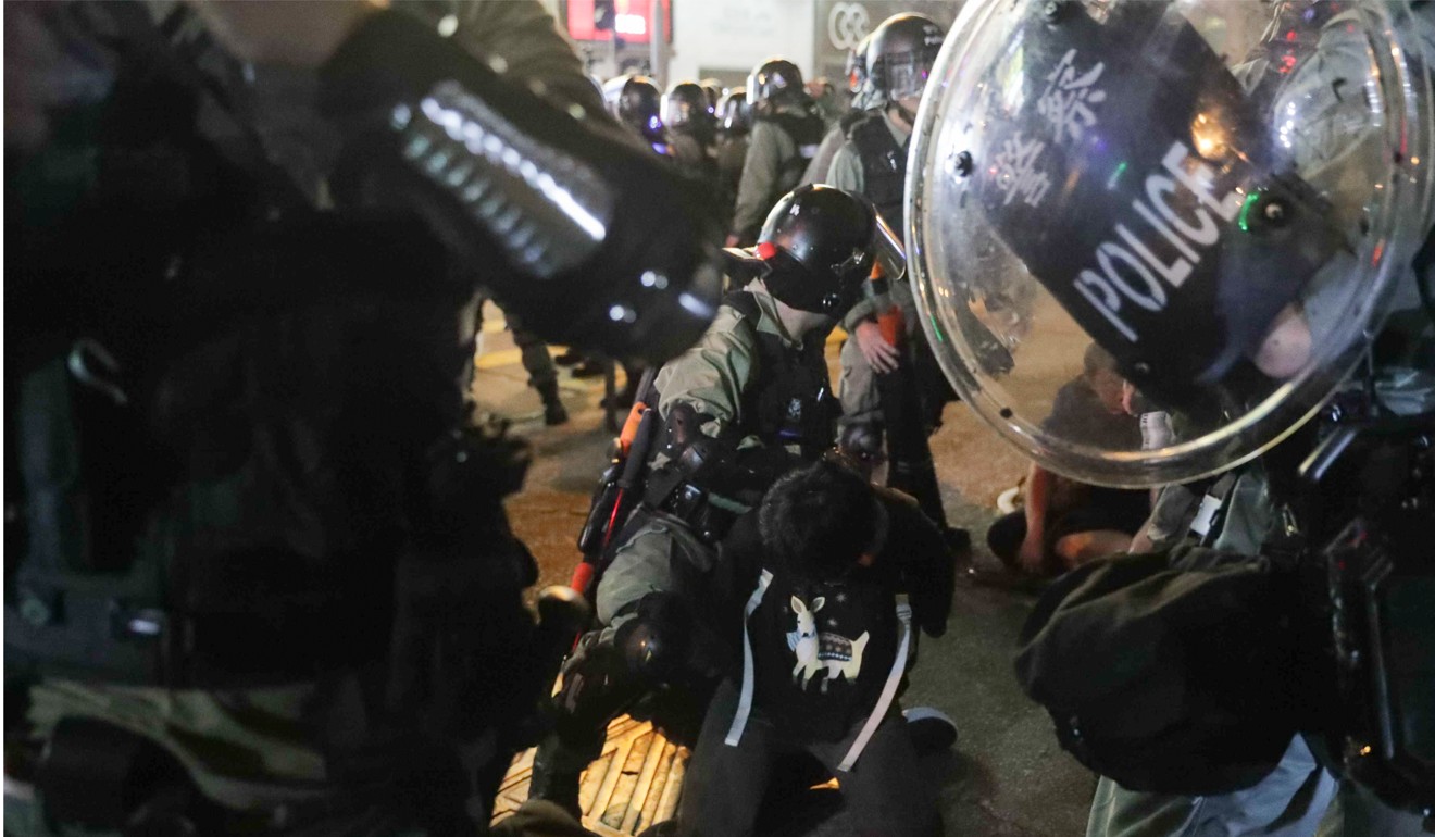 Police make an arrest in Mong Kok. Photo: Edmond So