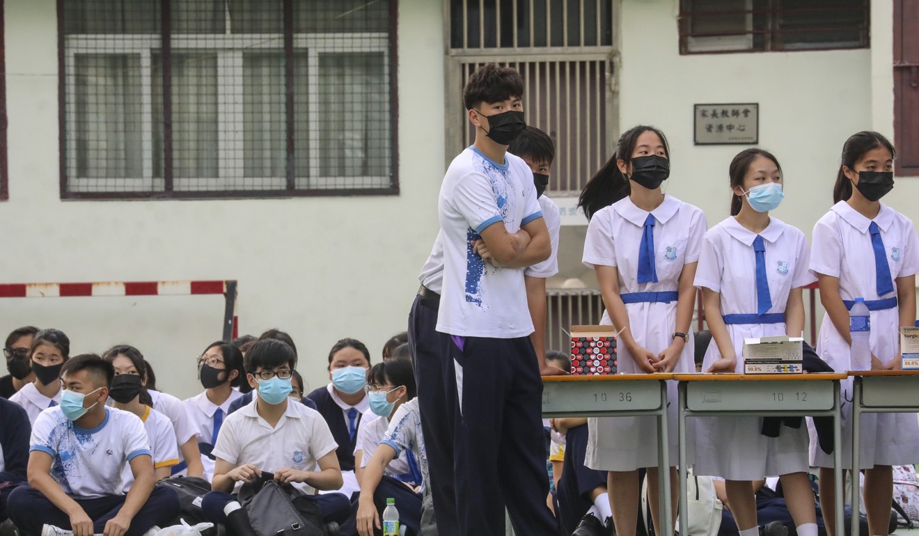 Students attend a sit-in protest at CCC Kei Long College, Yuen Long. Photo: K. Y. Cheng