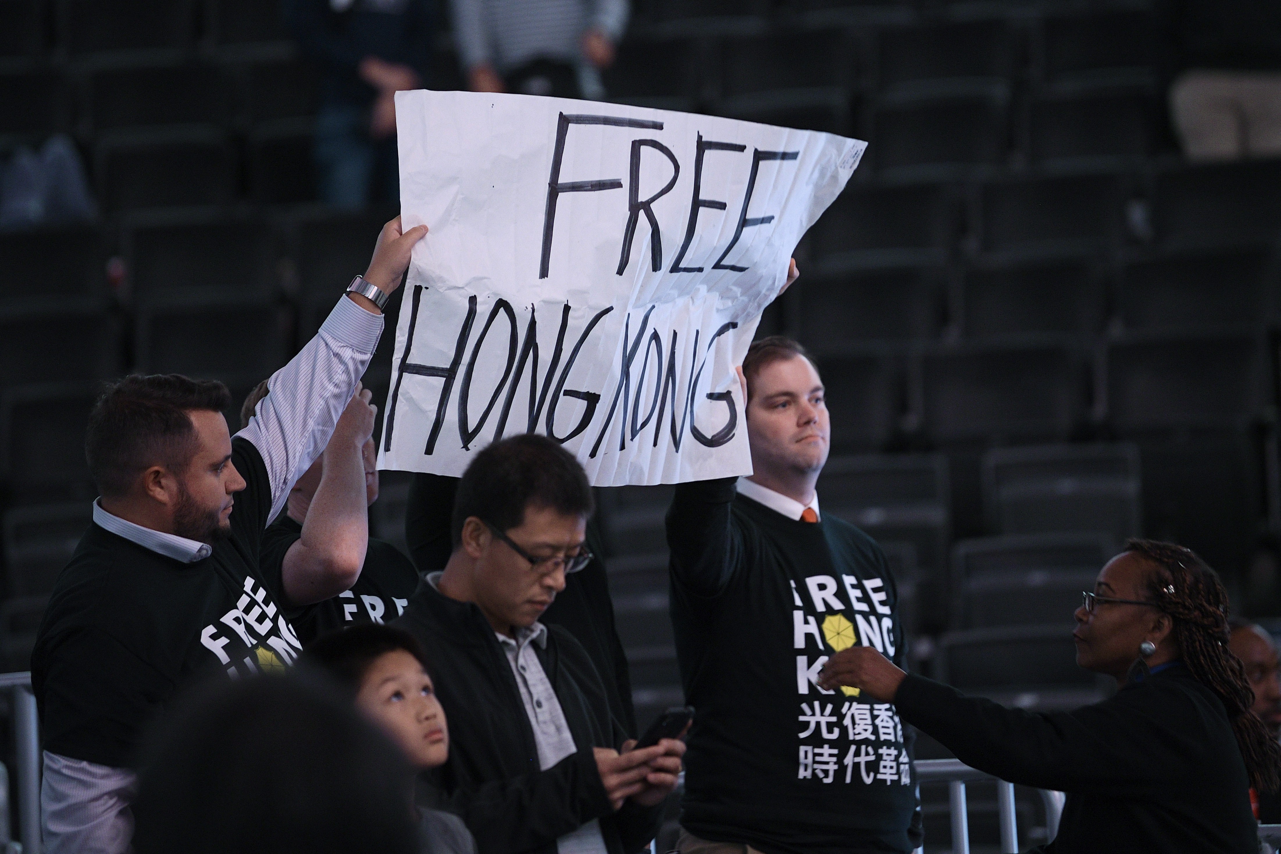 Nba China Crisis Protesters Show Support For Hong Kong At Wizards